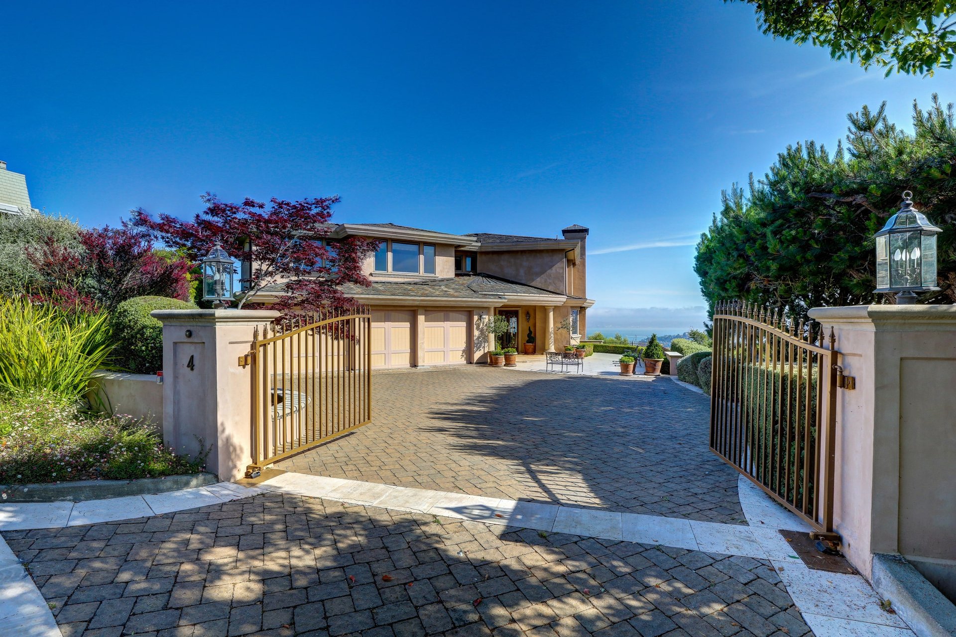 4 Santa Ana Ct