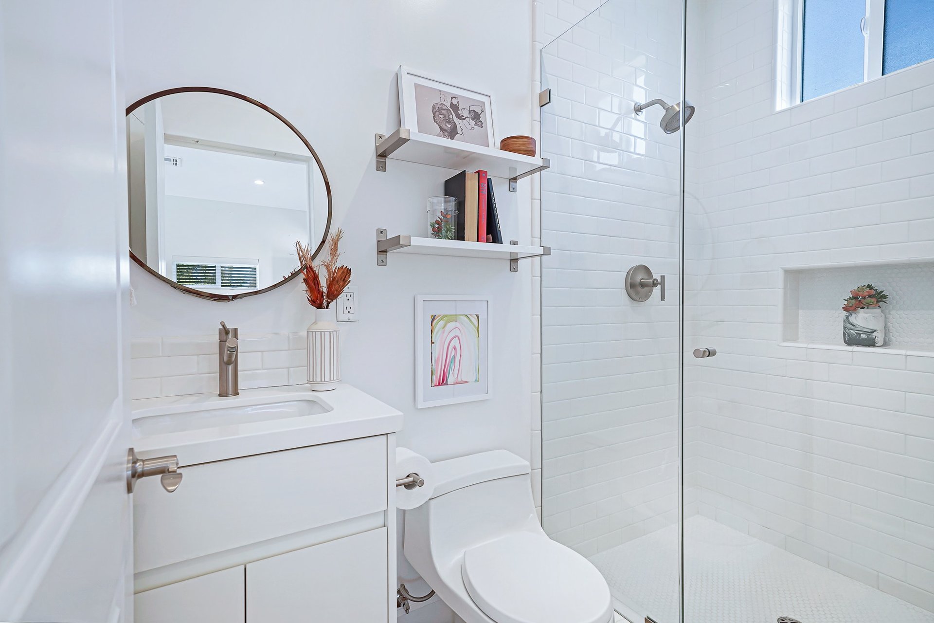 Light & Bright Modern Country English Home - Perched on a knoll in coveted Longwood Highlands.