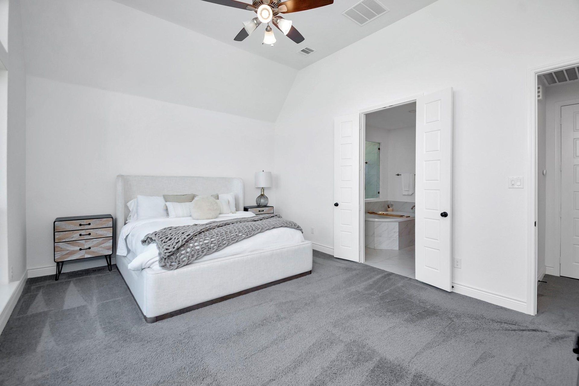 1047 Hope Valley Parkway