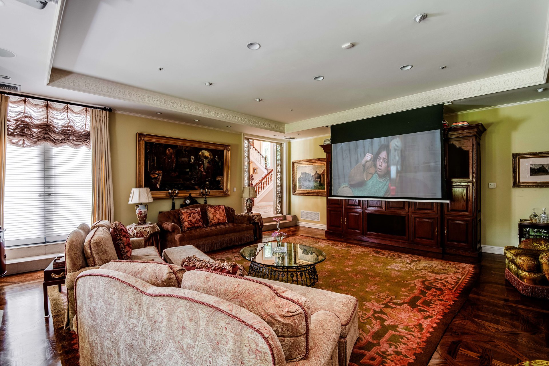 702 N Sierra Dr, beverly hills
