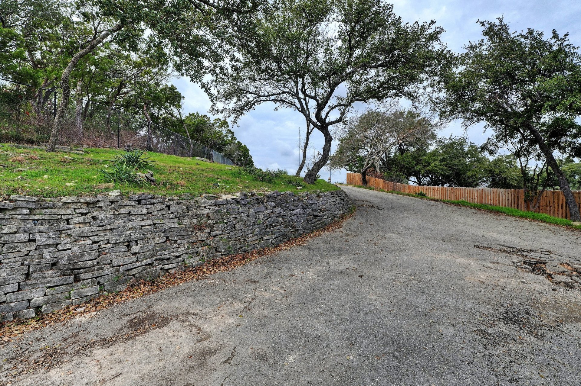 2507 Camino Alto