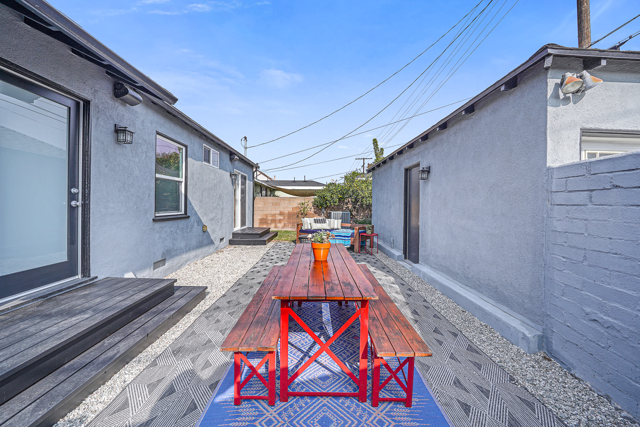 Completely Renovated Traditional Home In Picfair Village