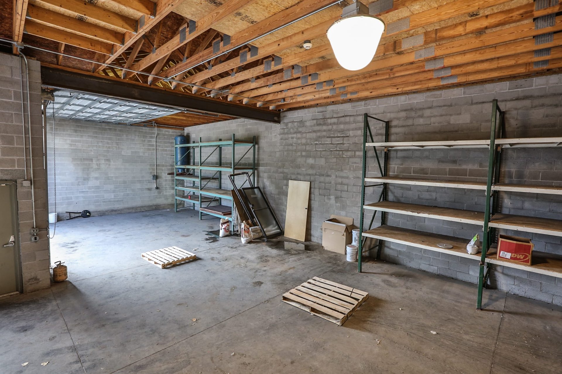 7401 Willowbrook Rd.