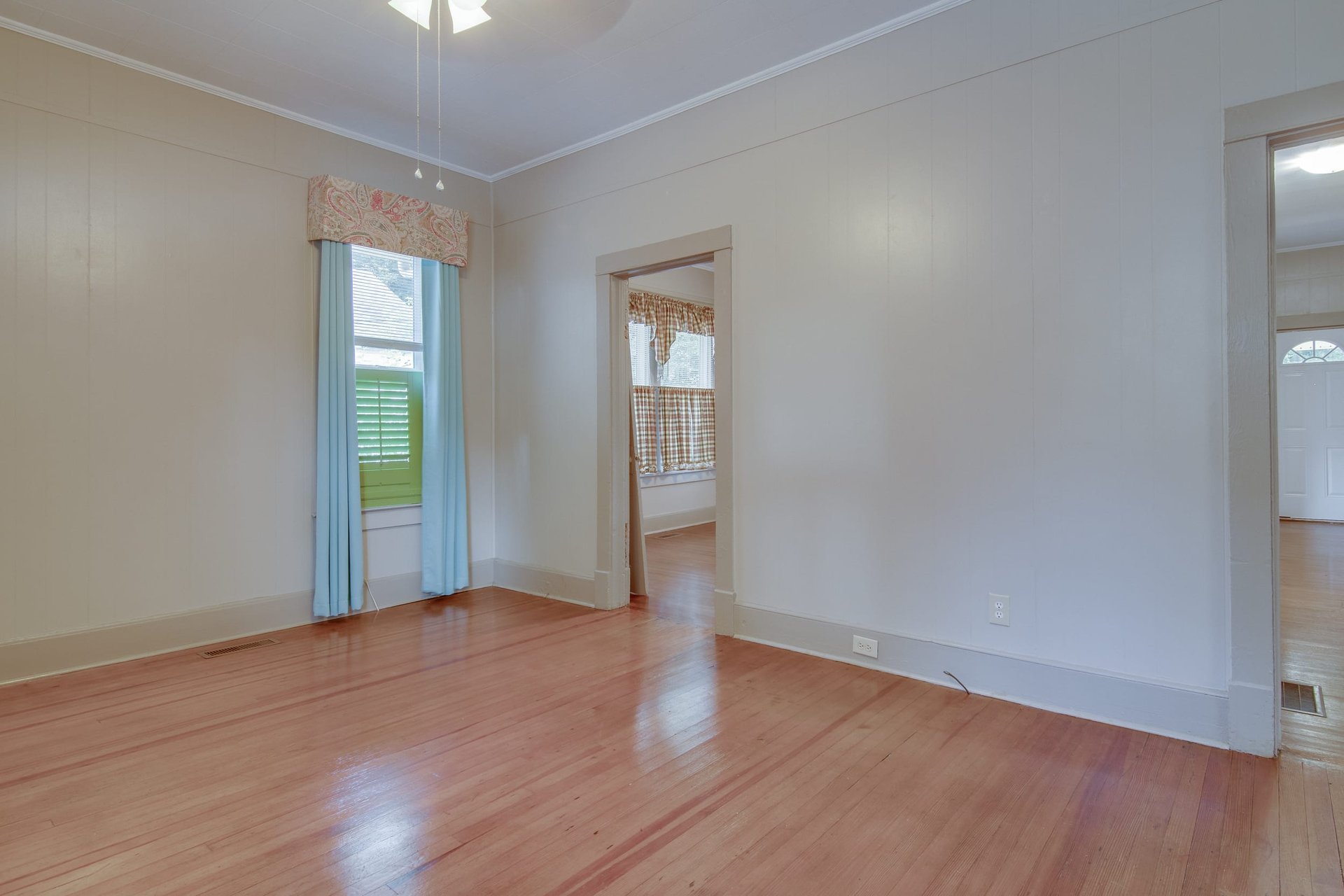 4 Montford Street
