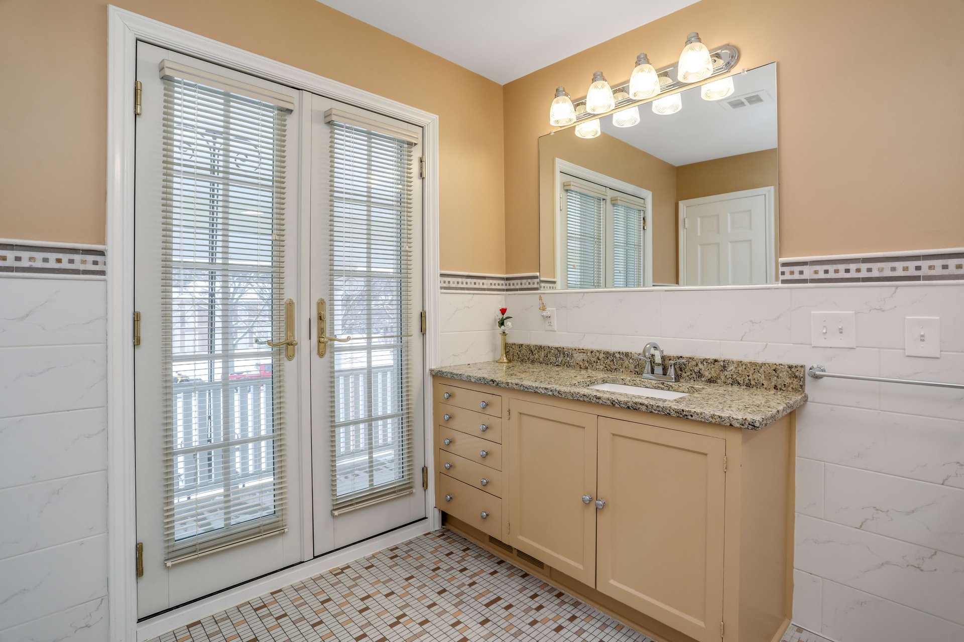 19221 Strathcona Drive