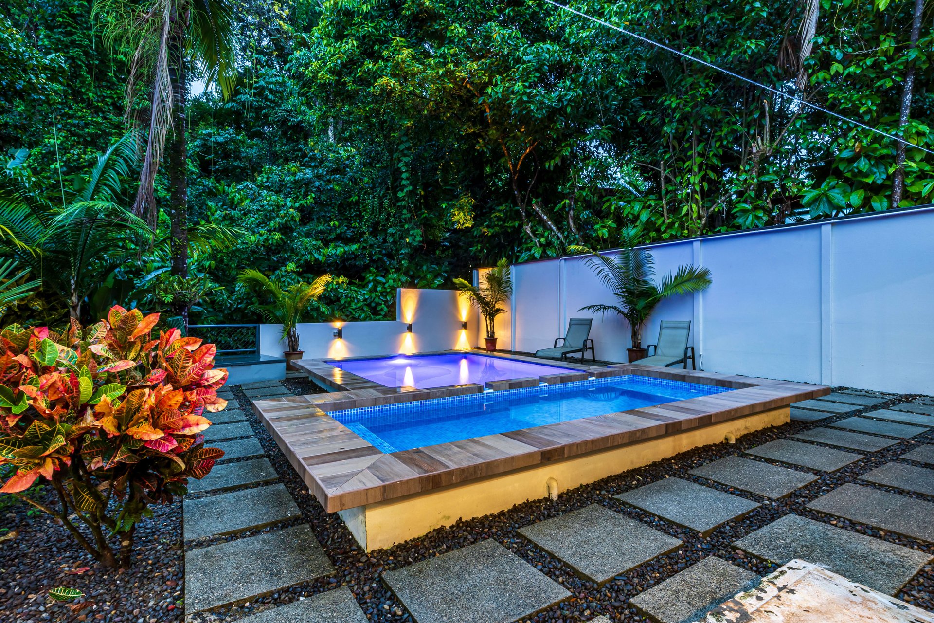 Commercial Building Opportunity in the Heart of Uvita. On Creek with Beautiful Jungle View