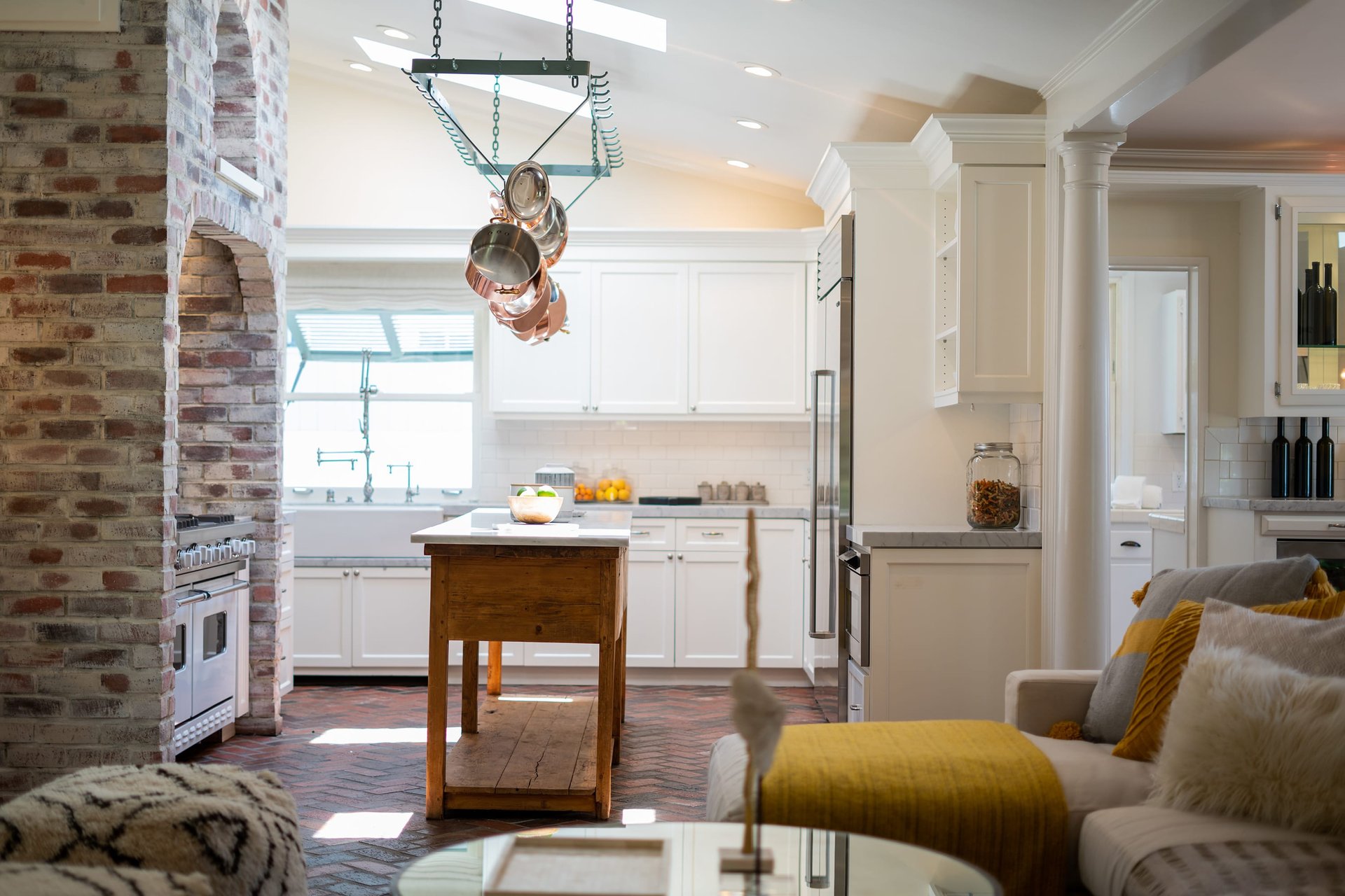 A Hampton's Vibe Traditional Home in Studio City 