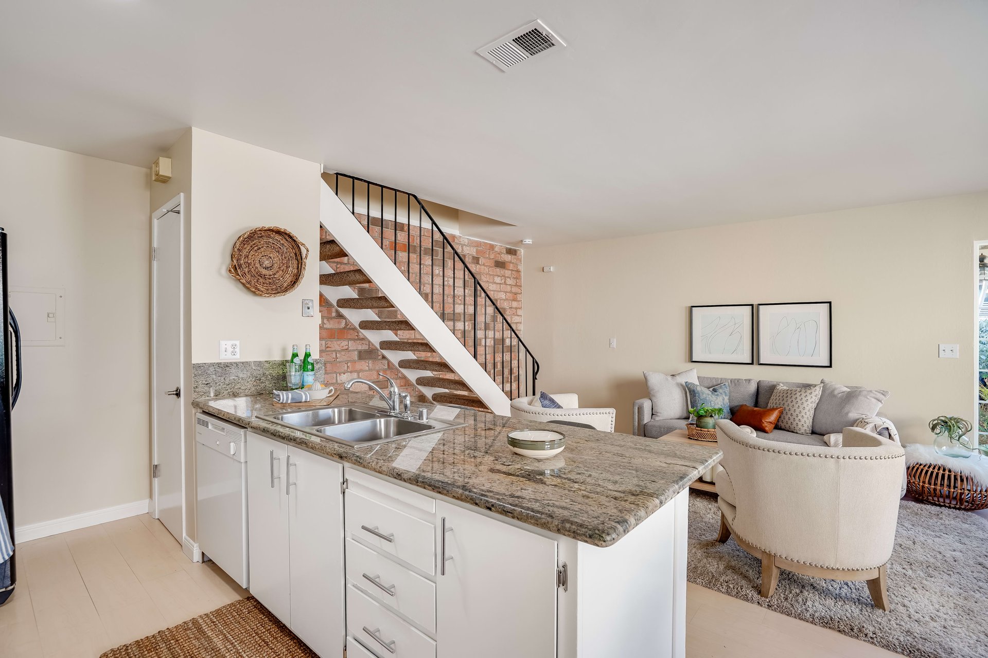 5706 Allen Avenue #3