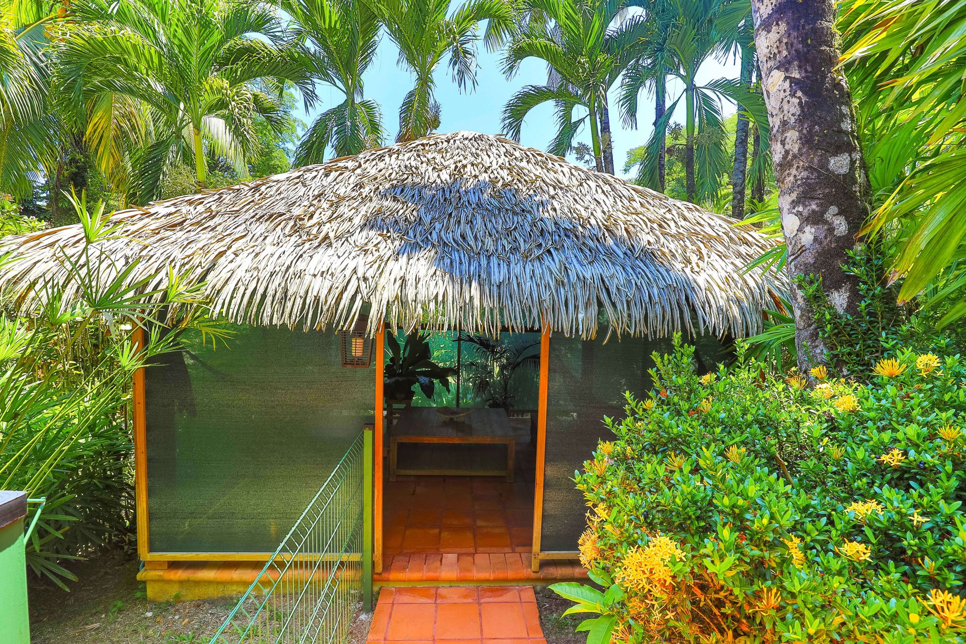 A MONEY MAKER! Location, home, guest cabins, with a SUCCE$$FUL exclusive distribution agency!