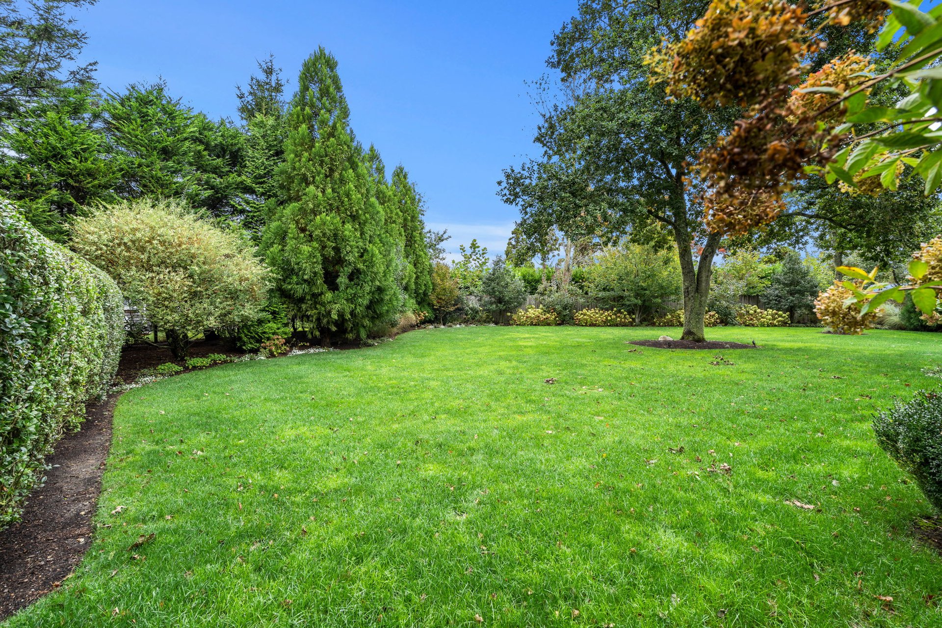 6 Oak Hollow Ln