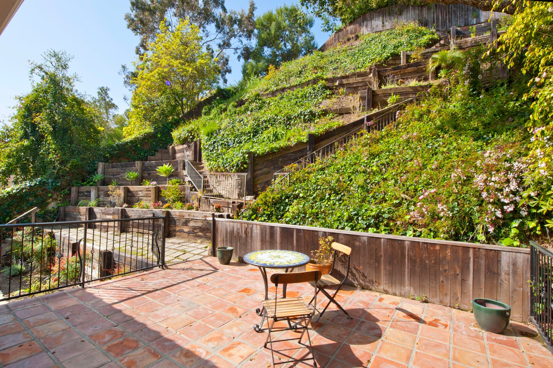 511 W. Rustic Rd