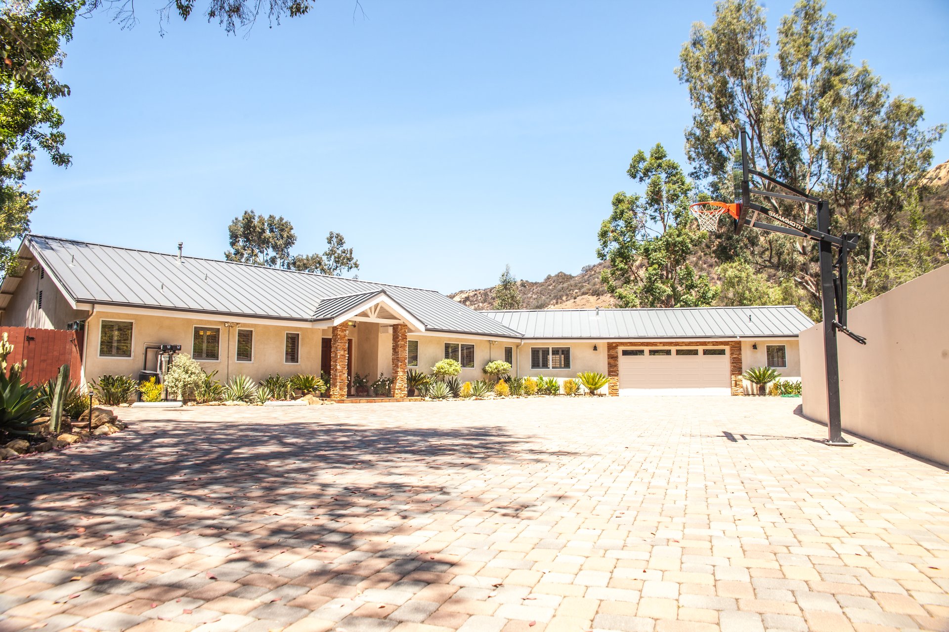 24311 Sylvan Glen Rd