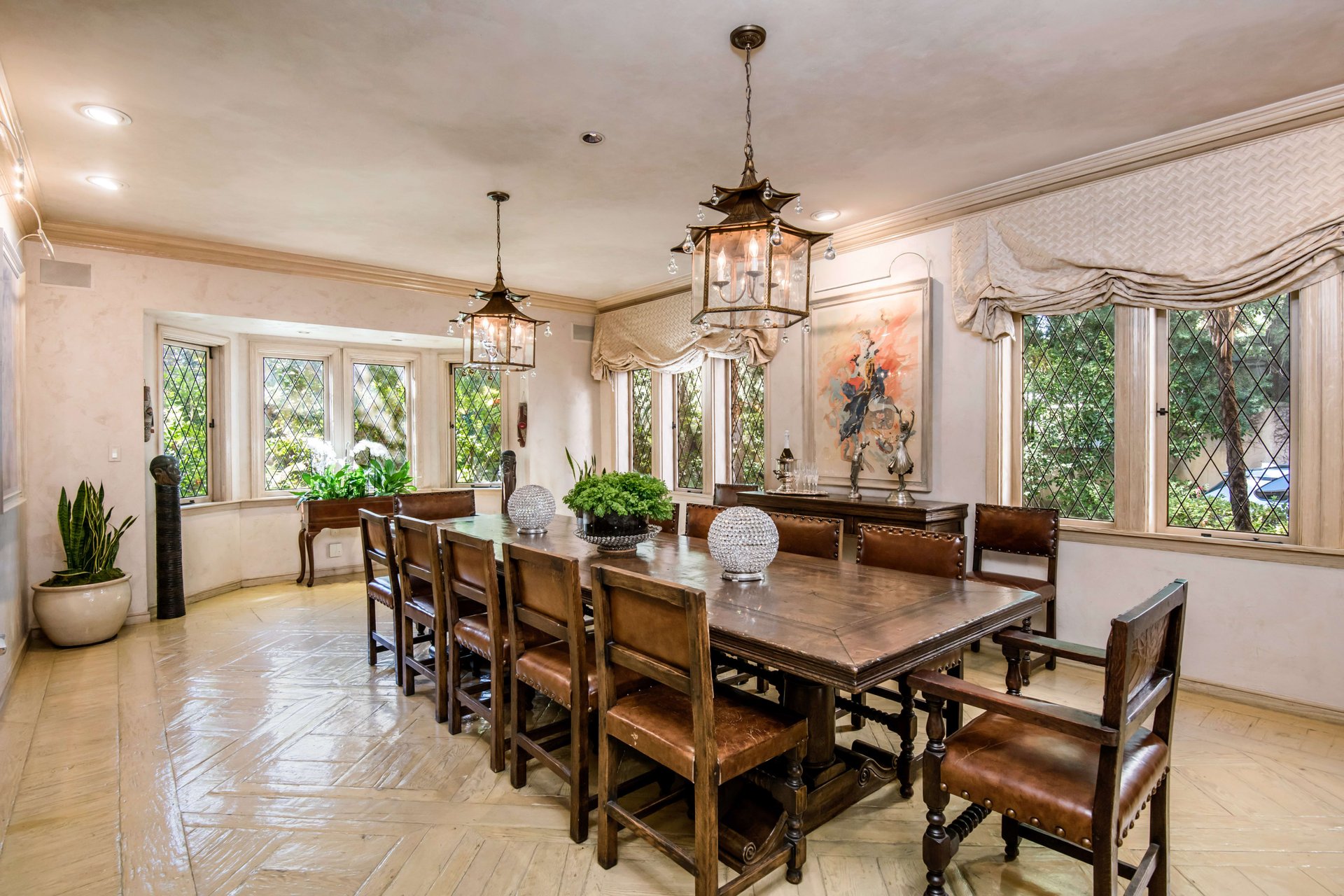 1005 Woodland Drive