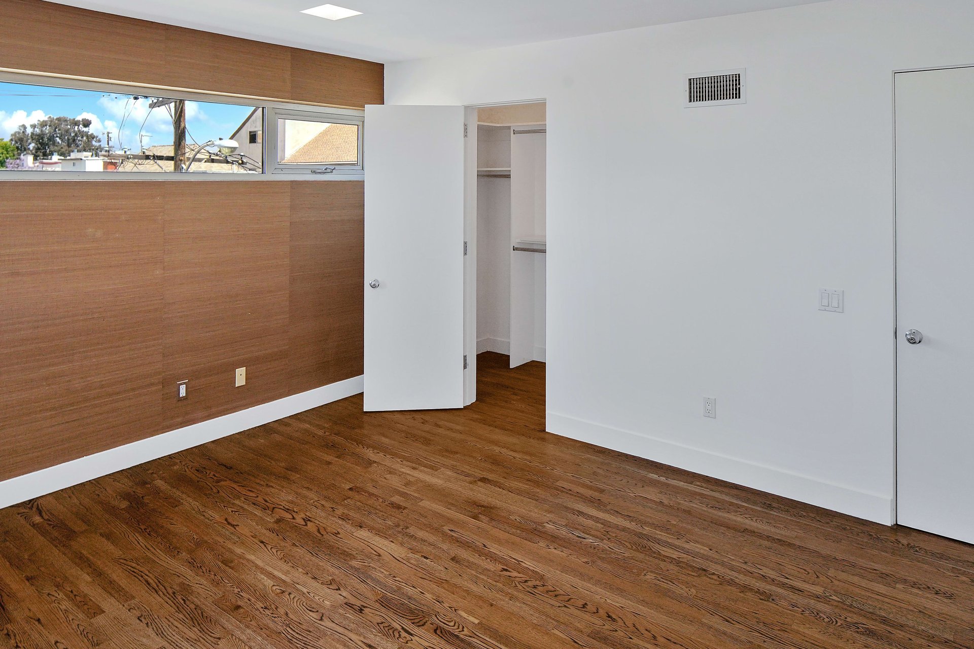 35 Sunset Ave