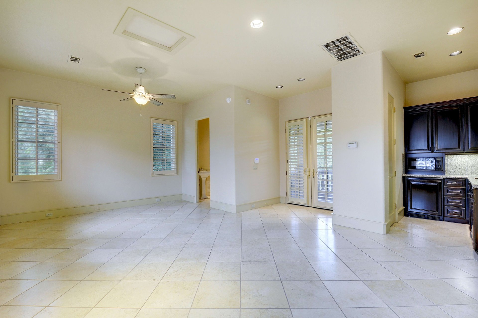 3201 Westlake Drive