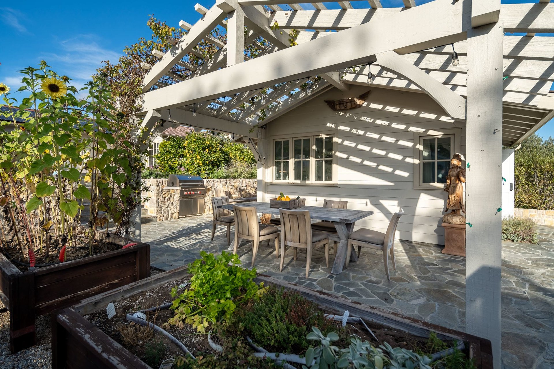 SERENE FARMHOUSE SANCTUARY