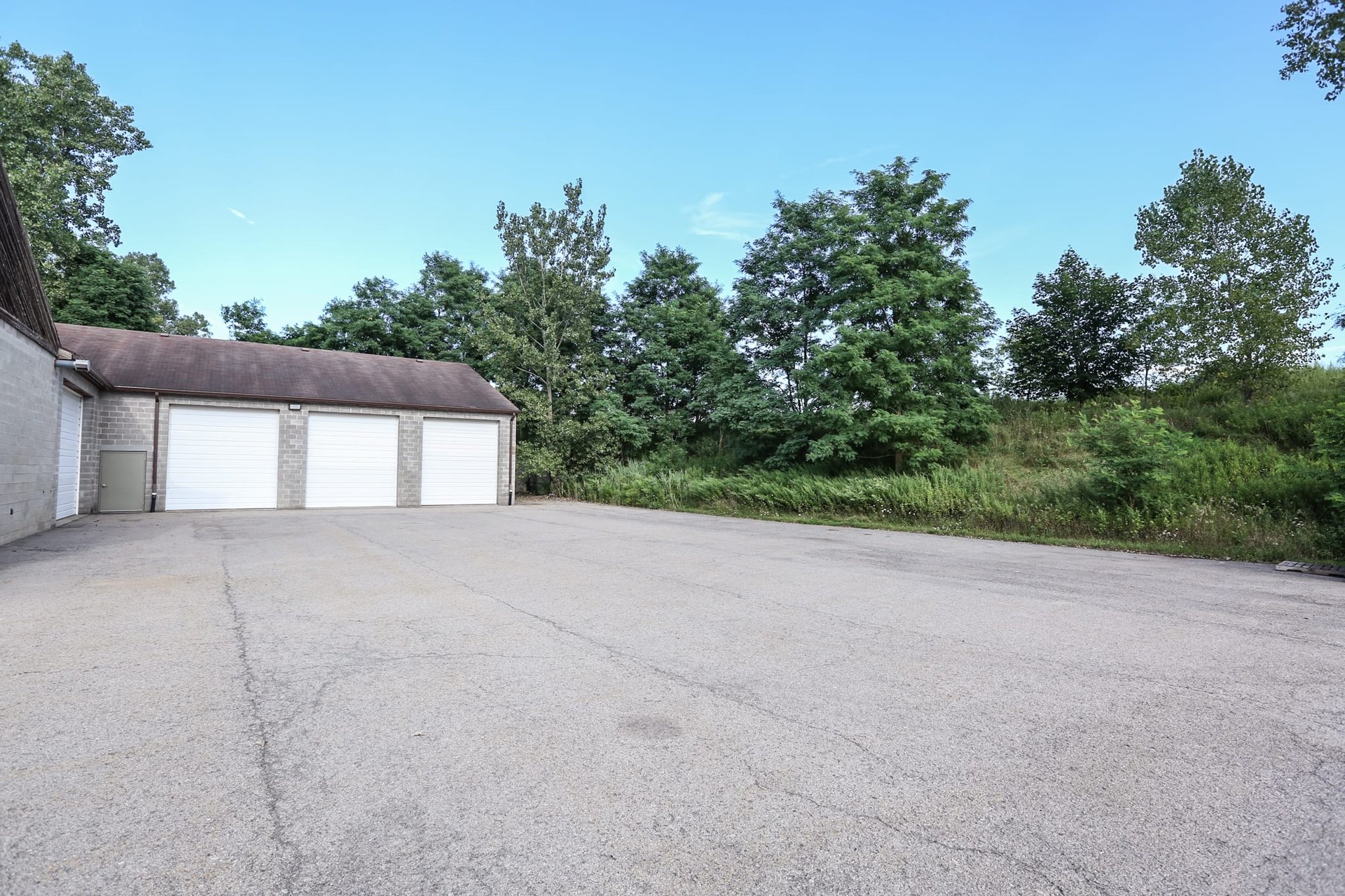 7401 Willowbrook Rd.