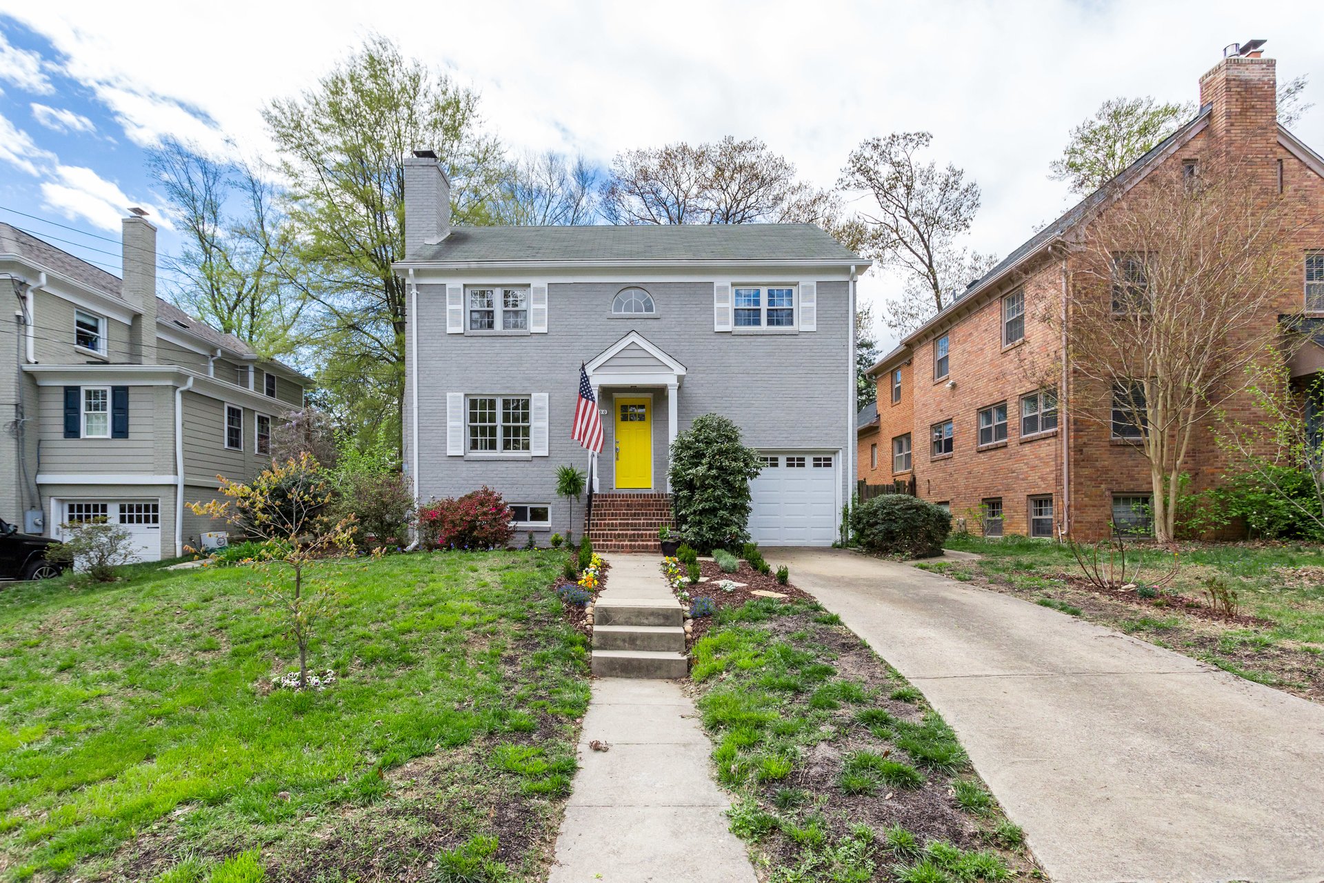 2700 Valley Dr