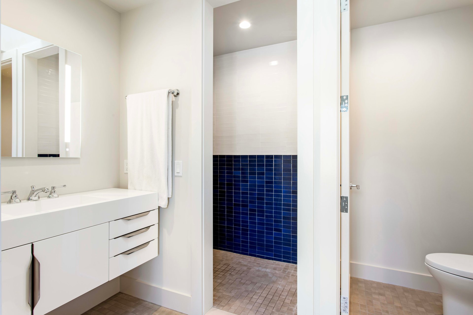 A BRIGHT AND BREEZY VILLAGE RETREAT