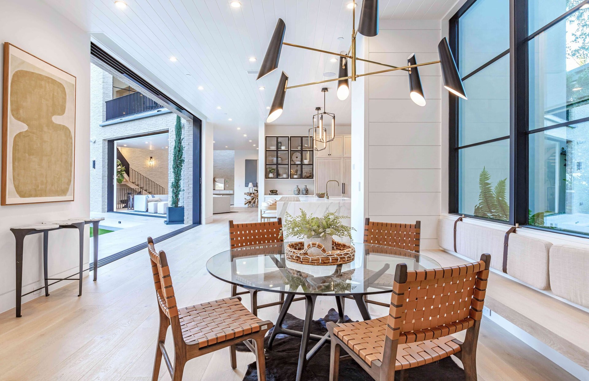 1054 Angelo Dr, Beverly Hills