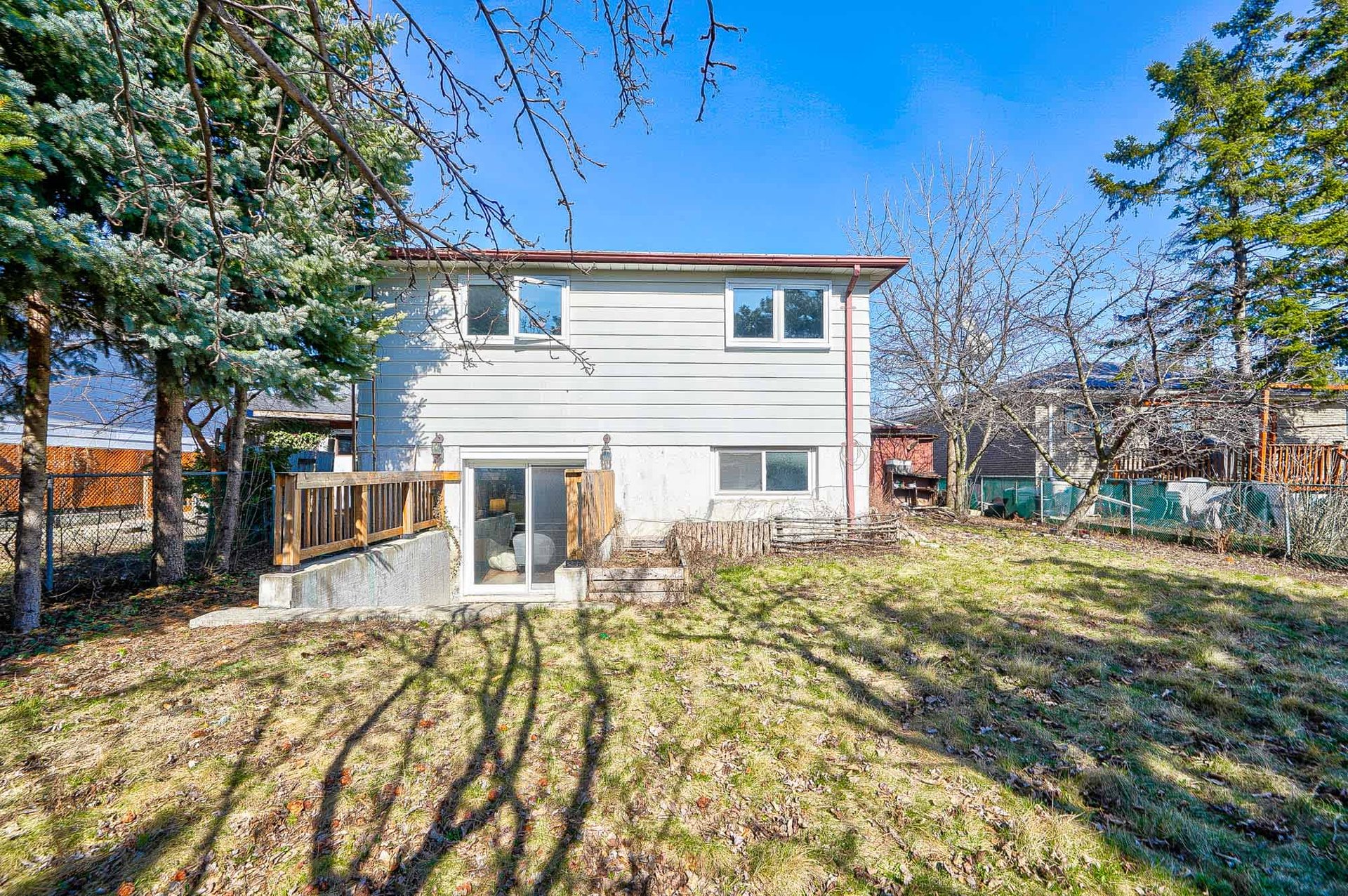 872 McBride Ave