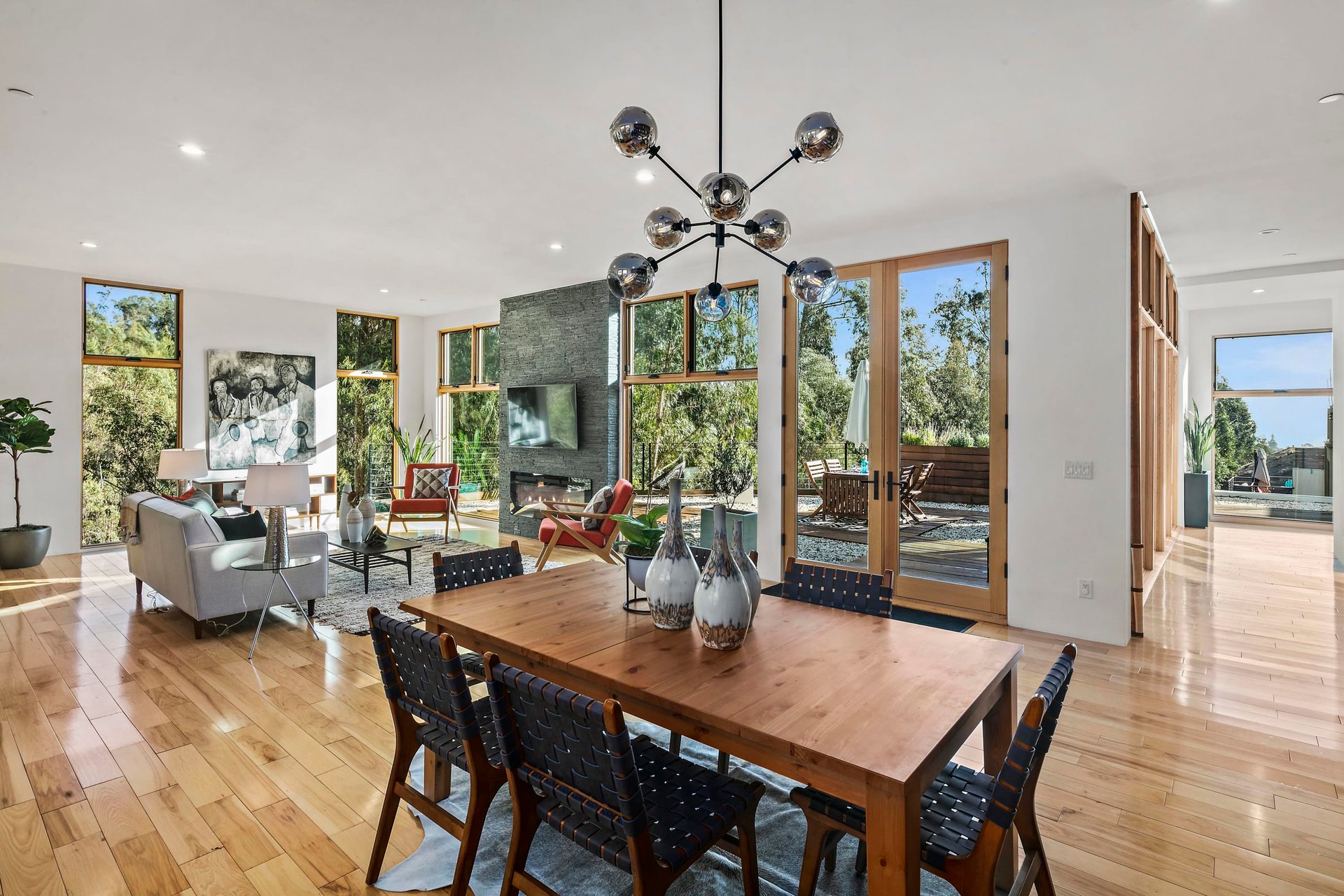  Mid-Century Modern Home in Oakland Hills