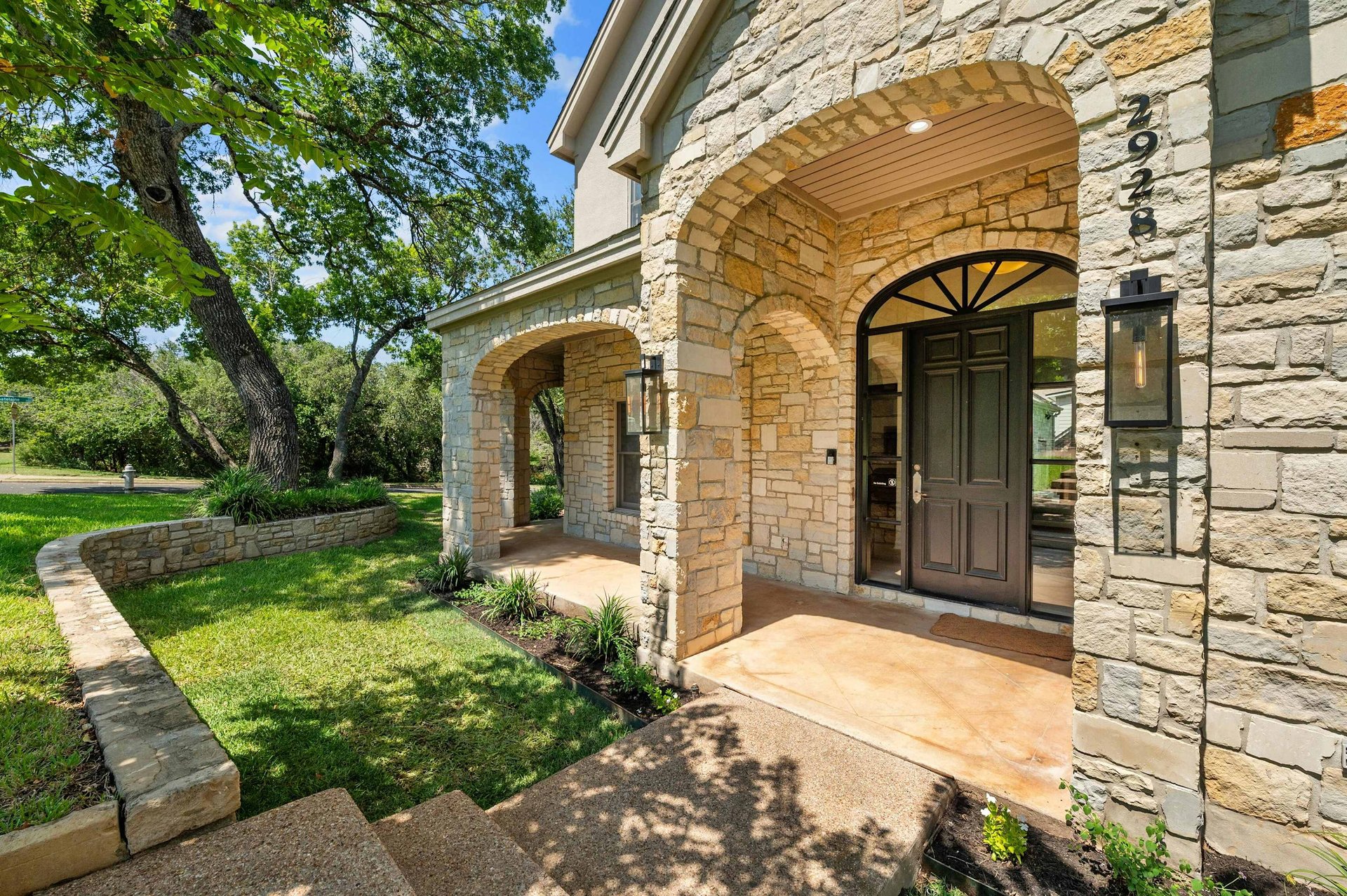 2928 Chatelaine Drive