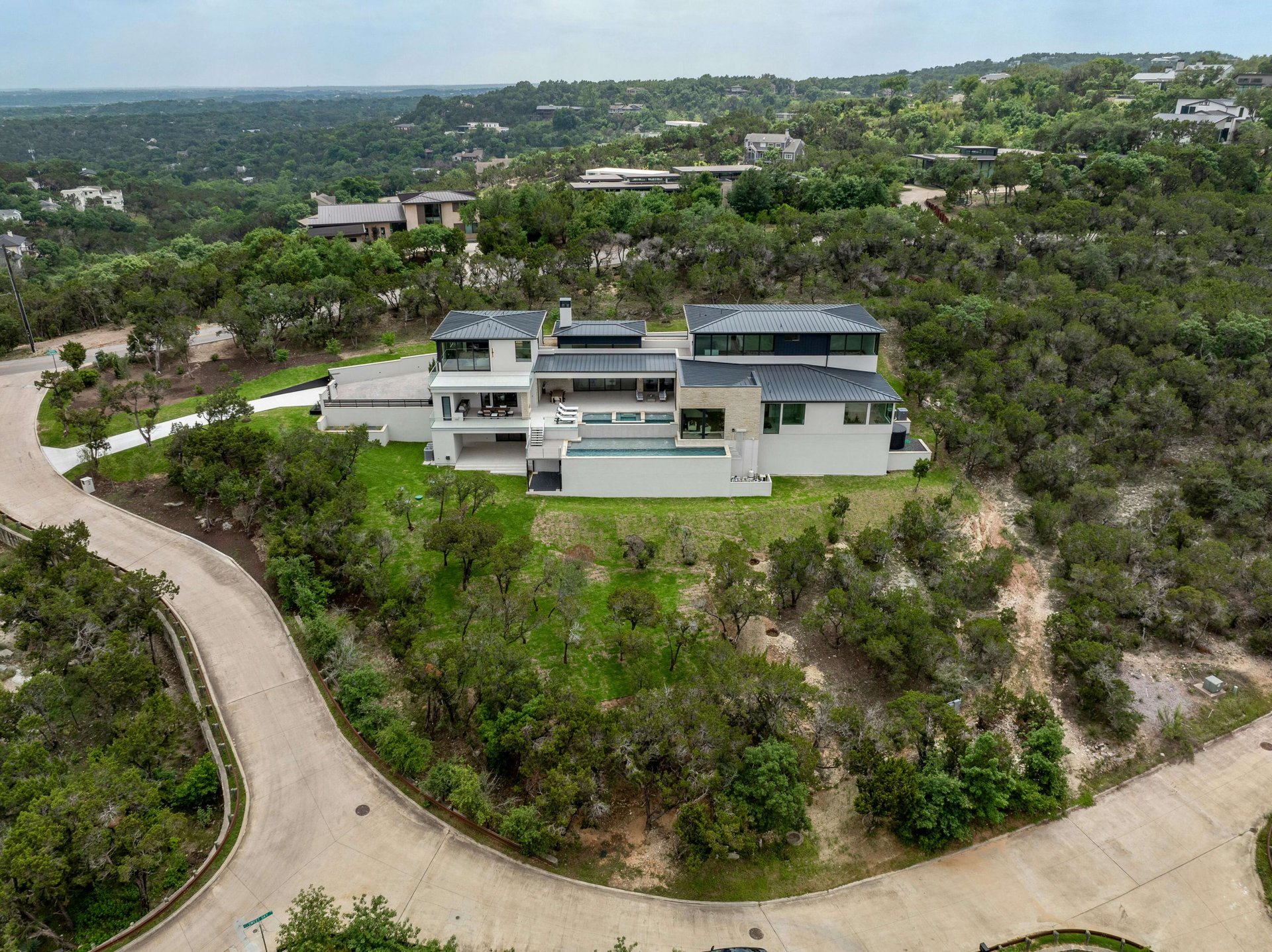 2 Valbella Drive