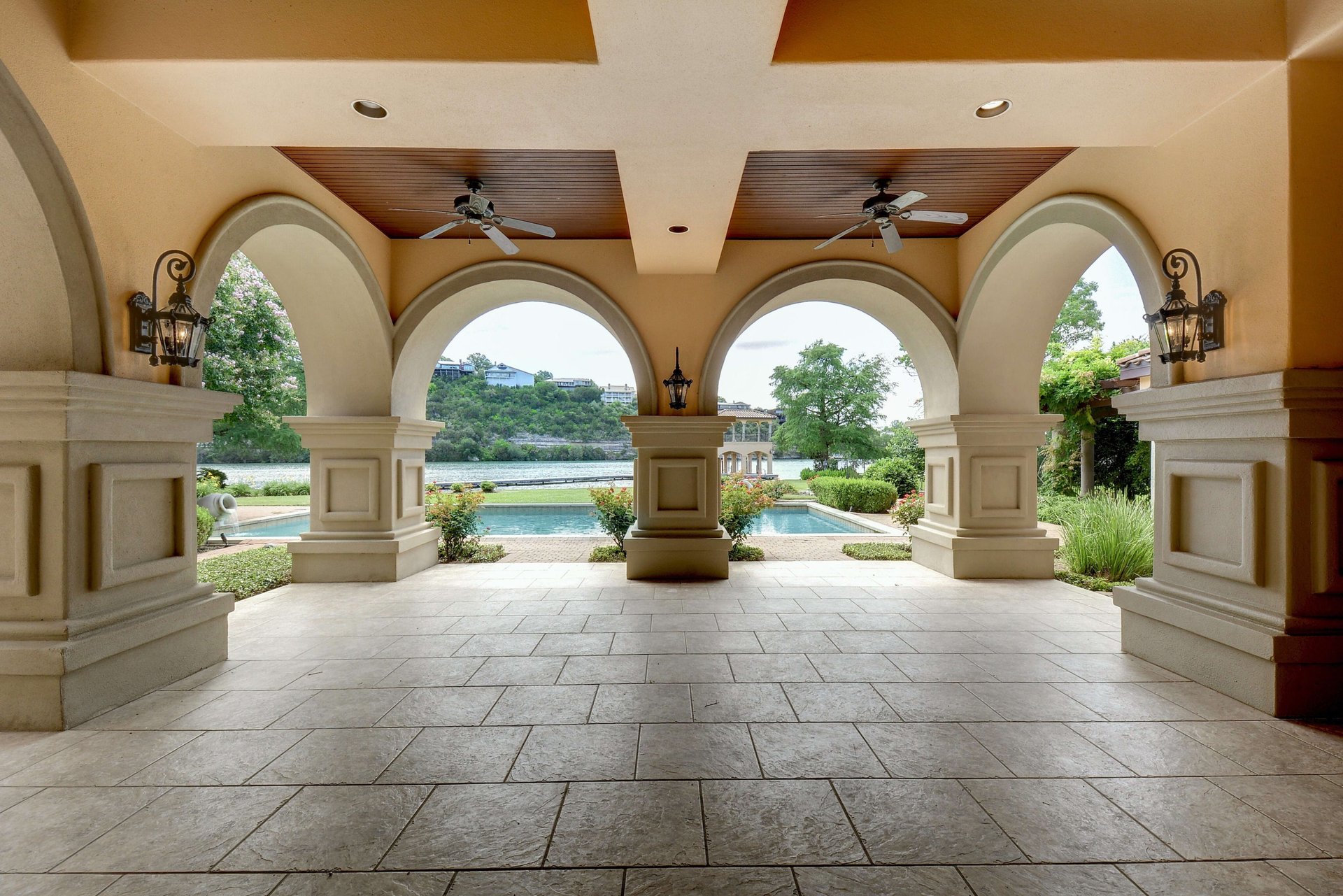 3201 Westlake Drive