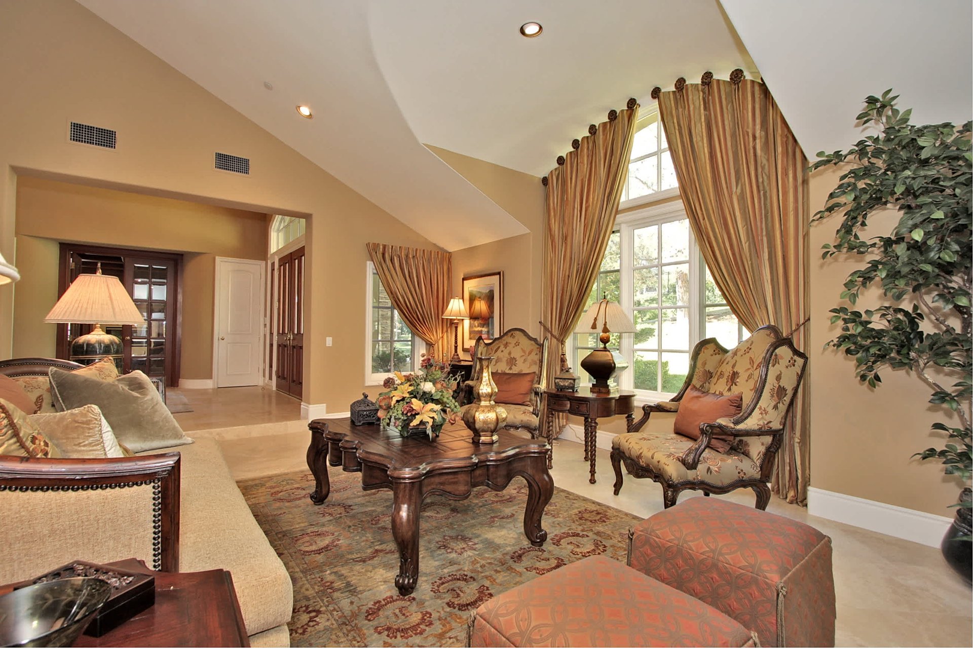 Exciting Rental, Fabulous Location