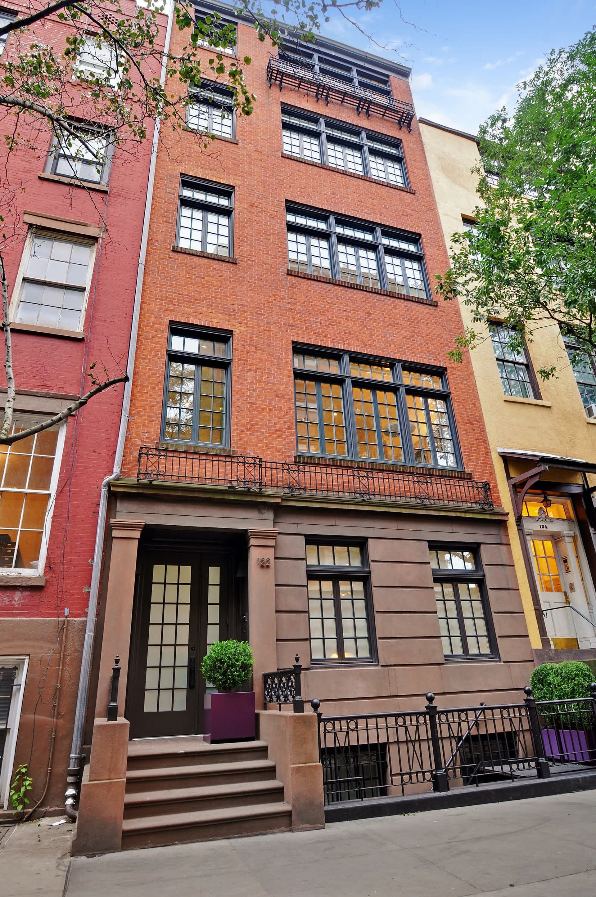 122 Waverly Place