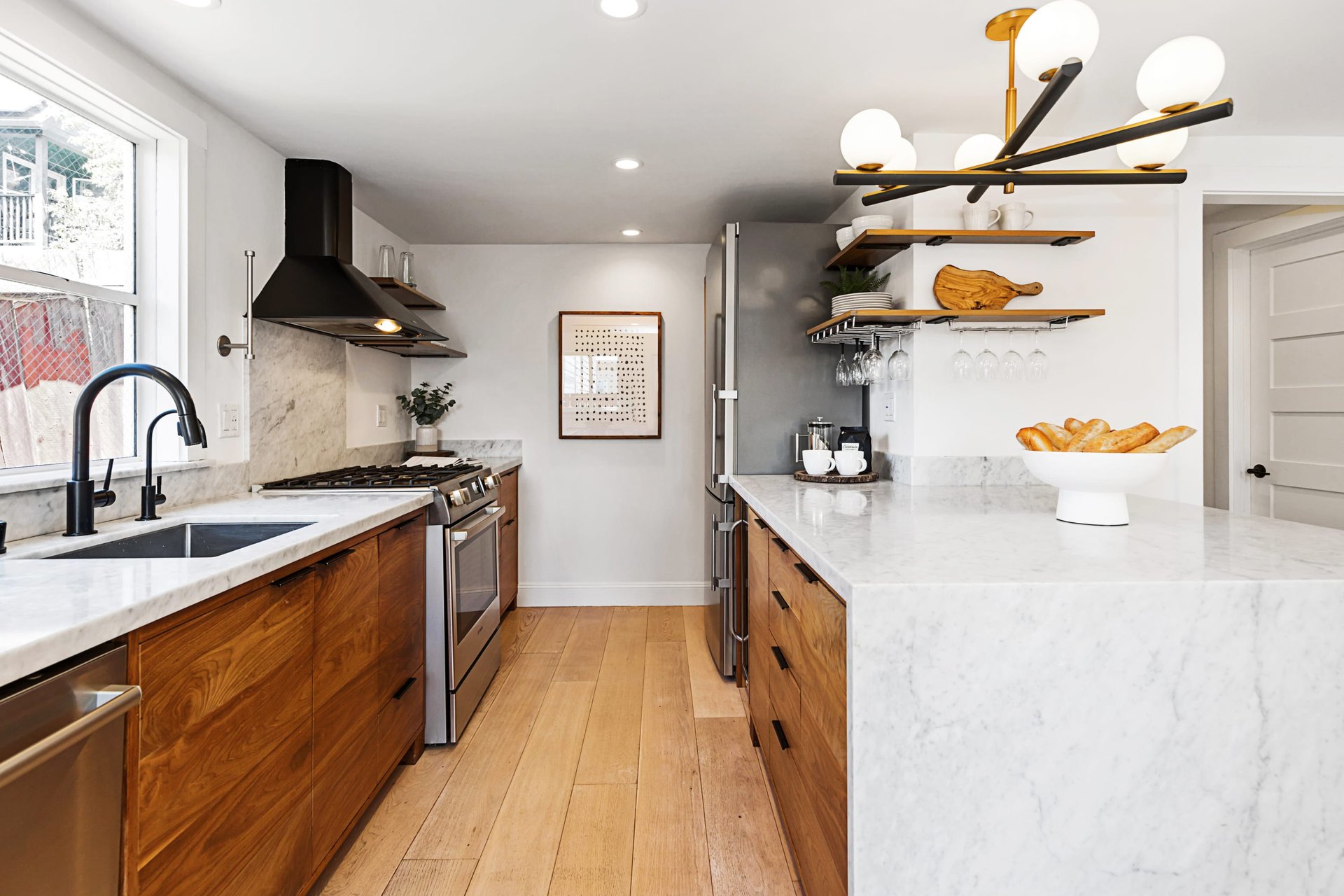 Chic House-like Condo on Potrero Hill 
