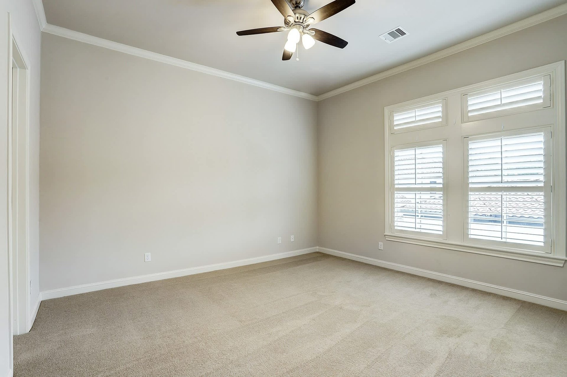 901 Queen Annes Rd