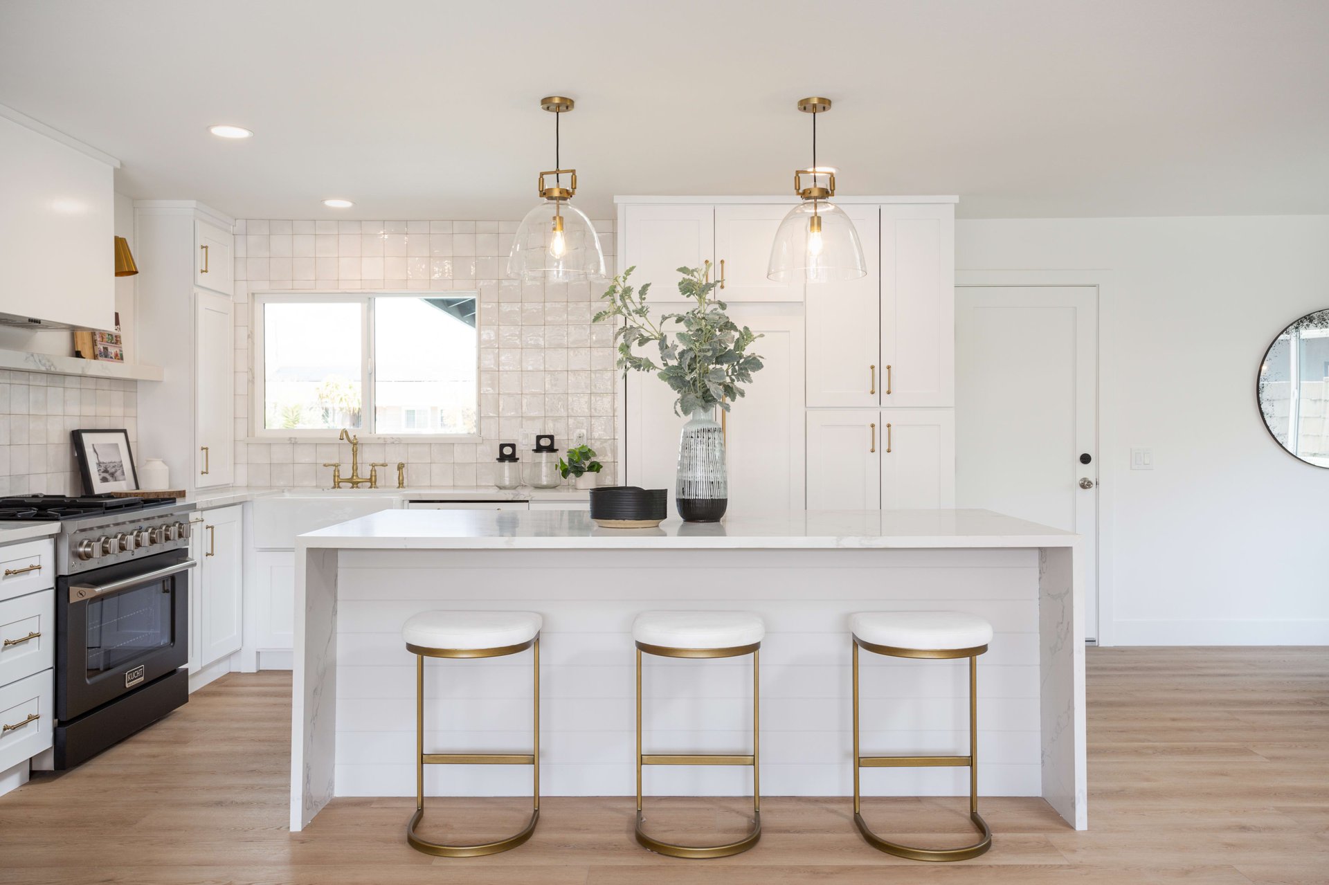 1023 Presidio Drive