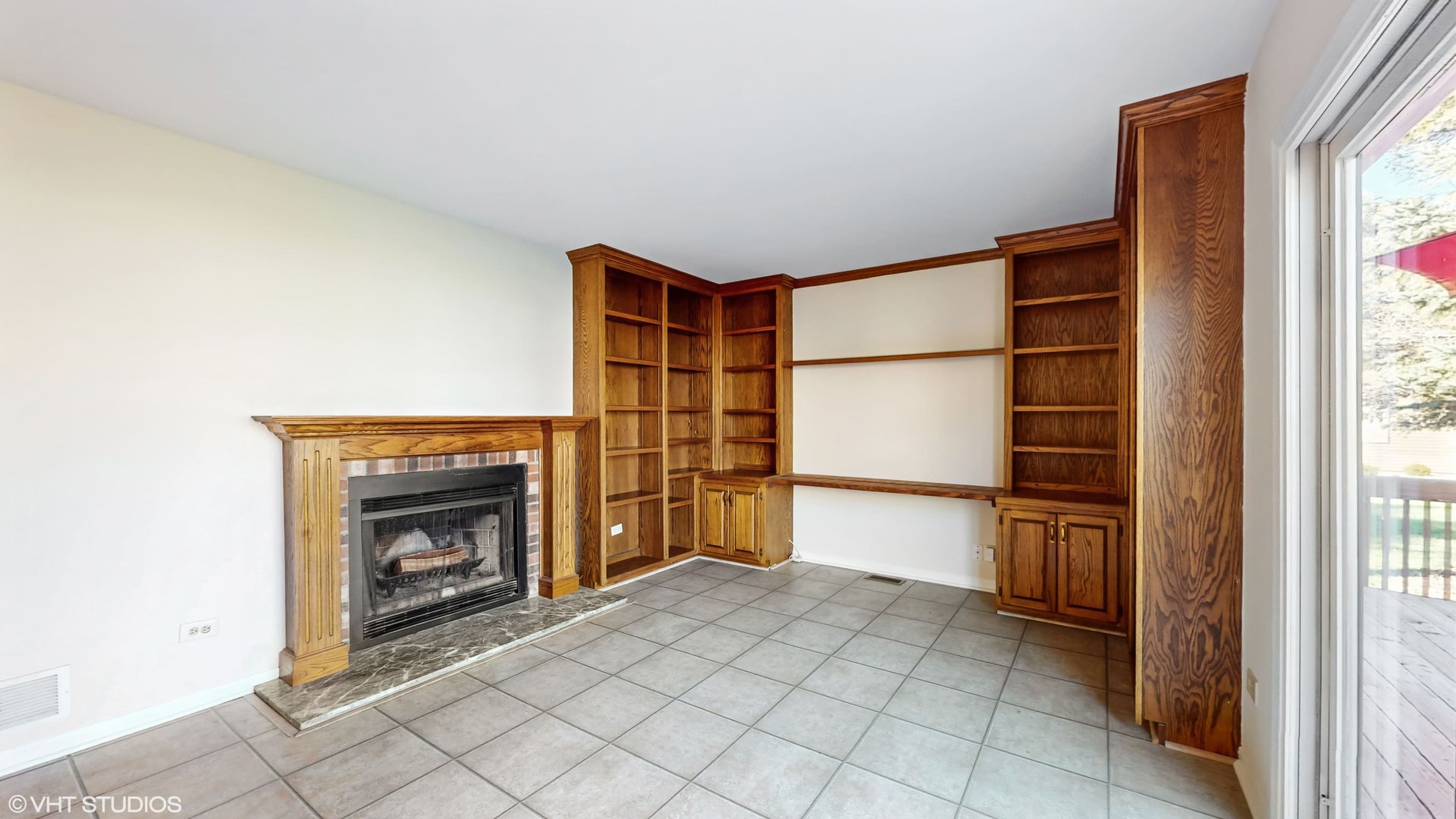 11726 Davey Dr, Huntley, IL 60142
