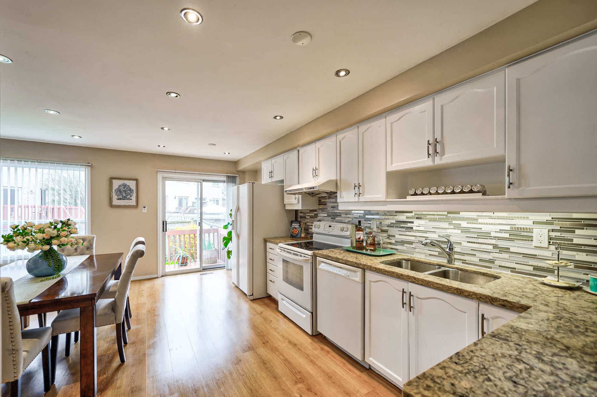 6980 Dunnview Crt