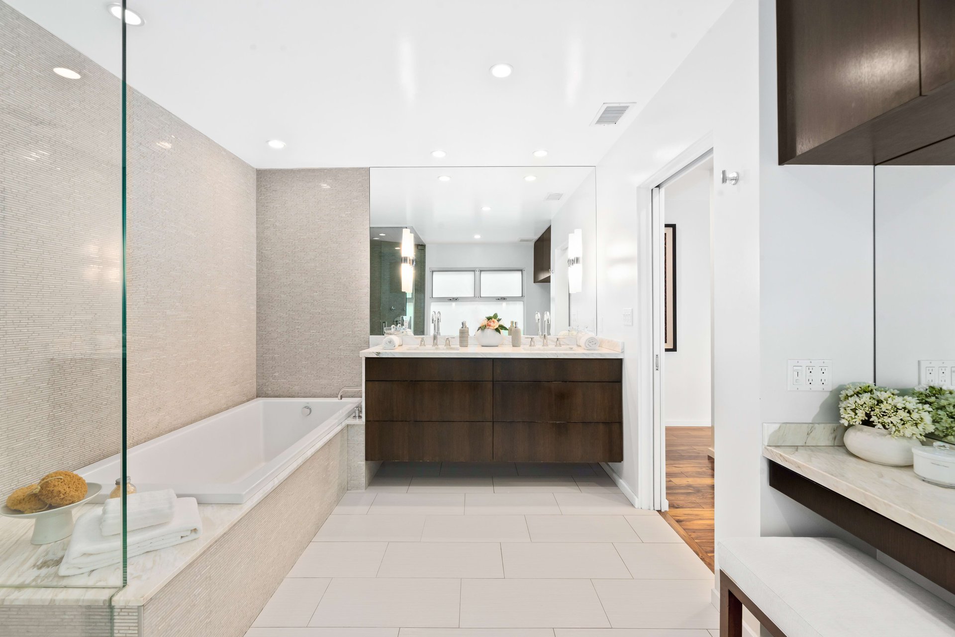 8040 Okean Ter, Laurel Canyon