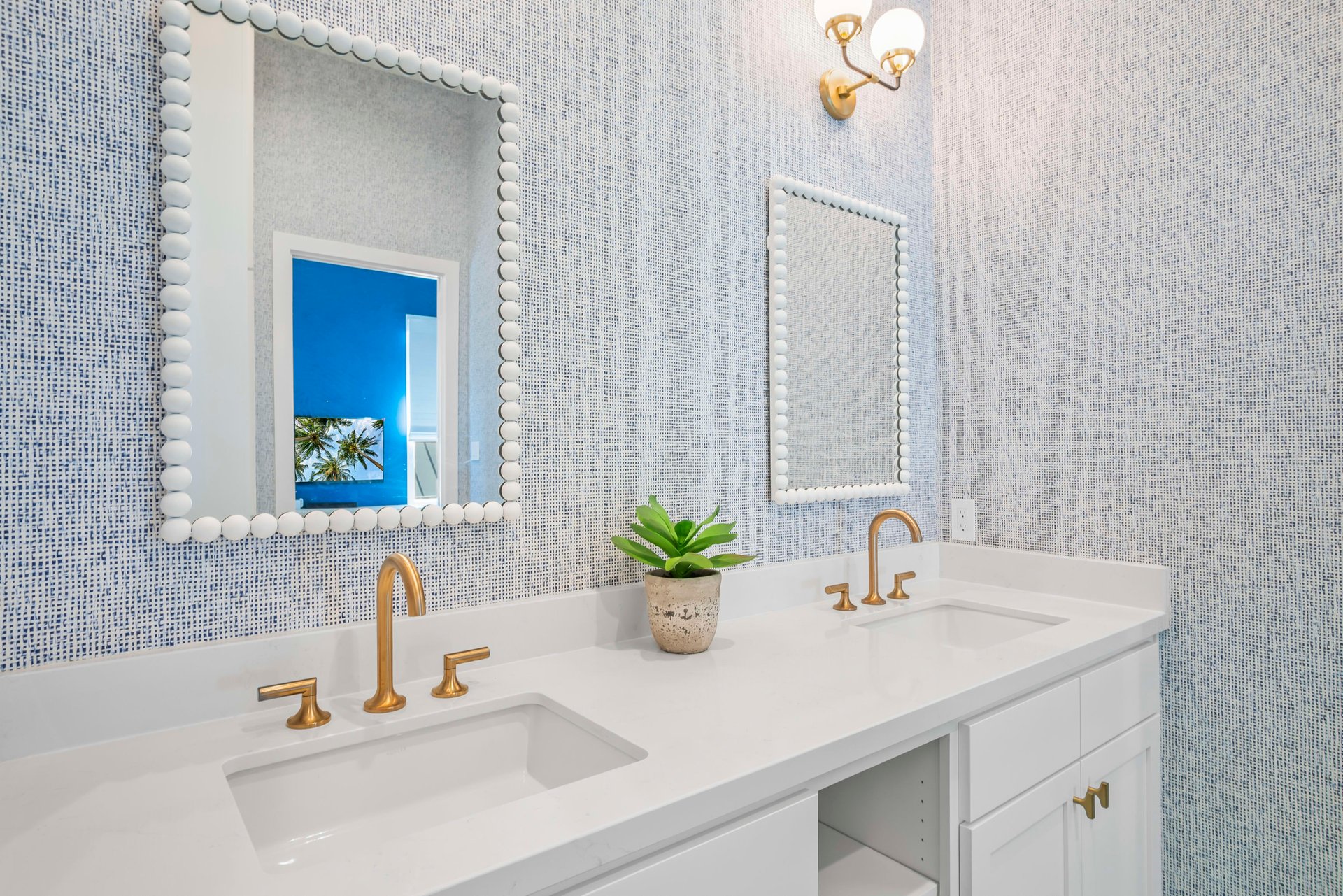 Coastline Drive, 4 Beds 4 Baths