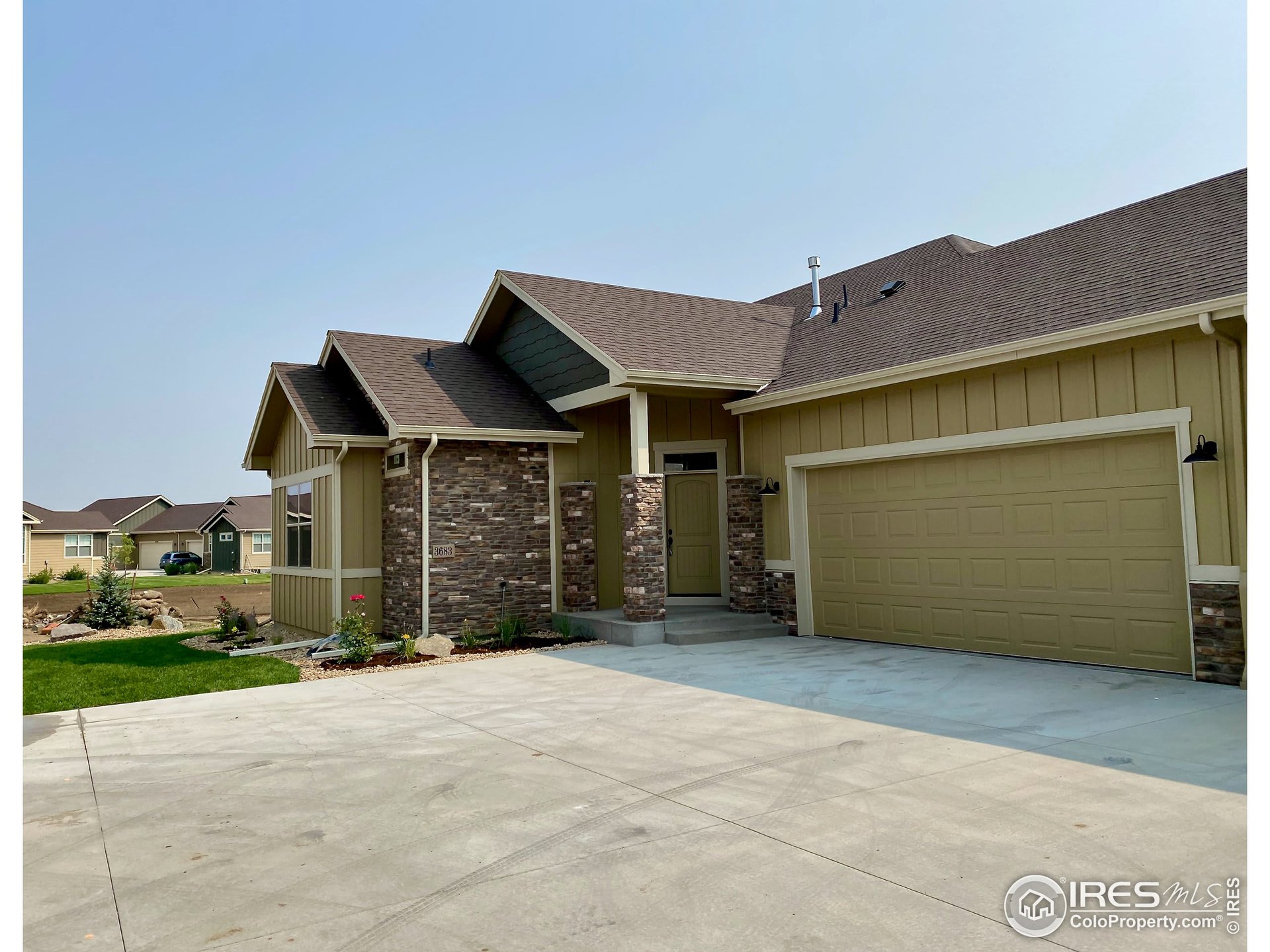 3683 Saguaro Dr