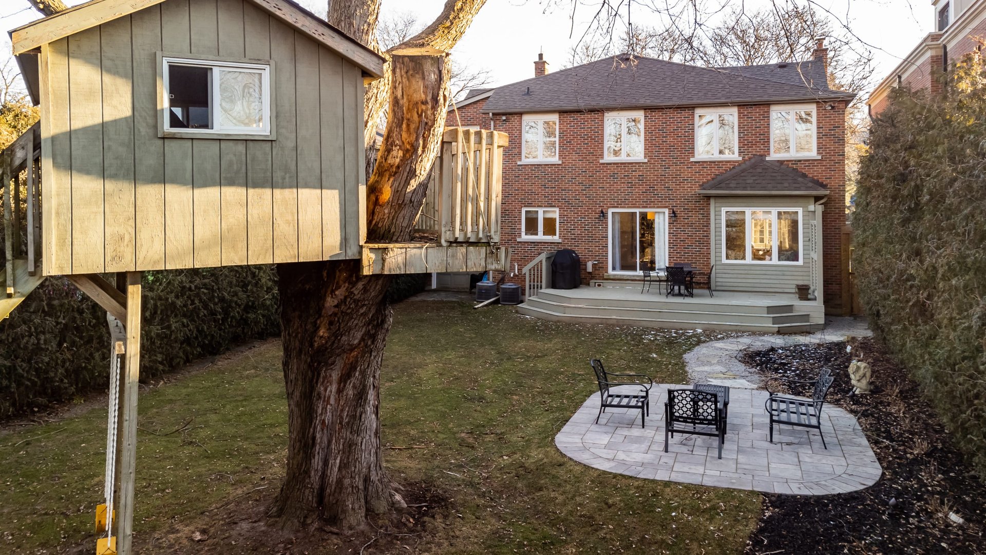 370 Glengrove Ave W