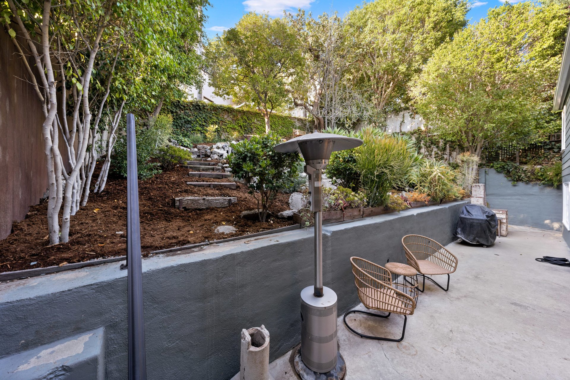 4221 Newdale Dr, Los Feliz