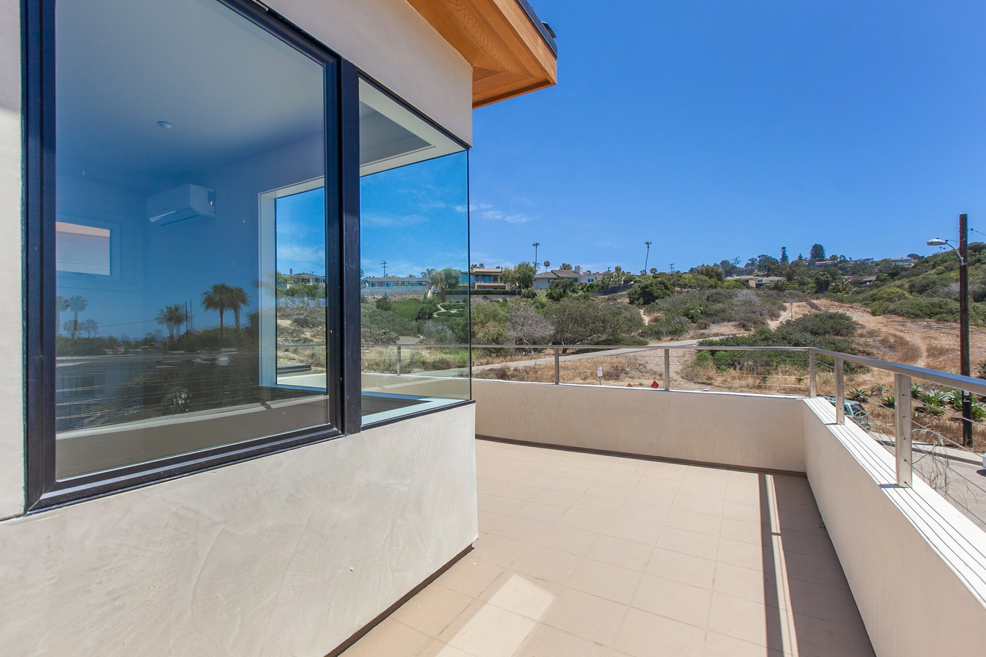 New Ocean-View Living