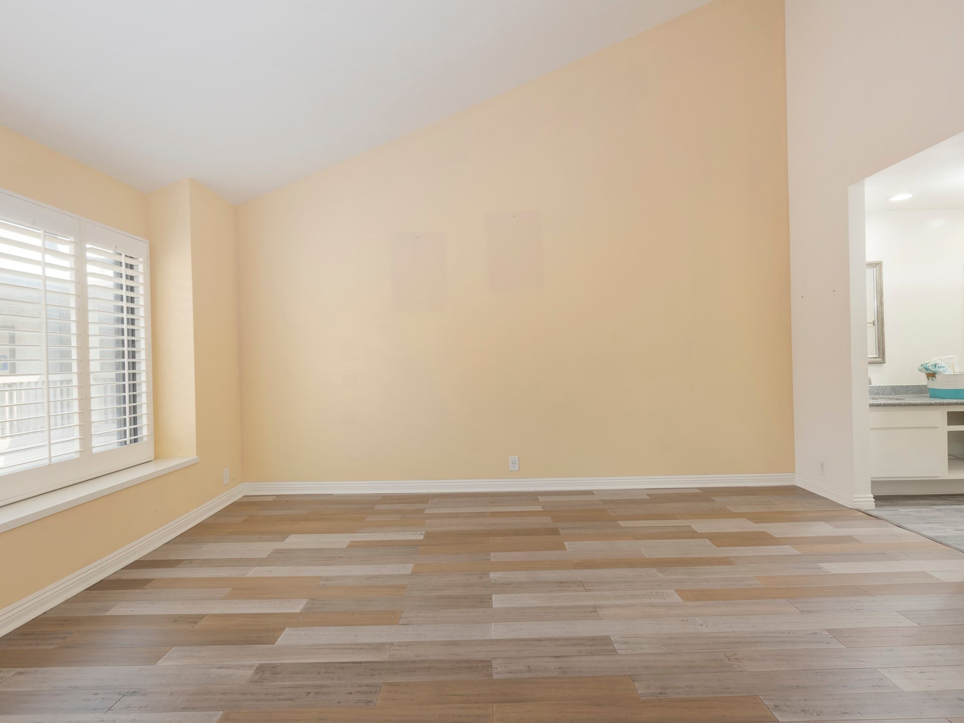 935 Main Street Unit: 304