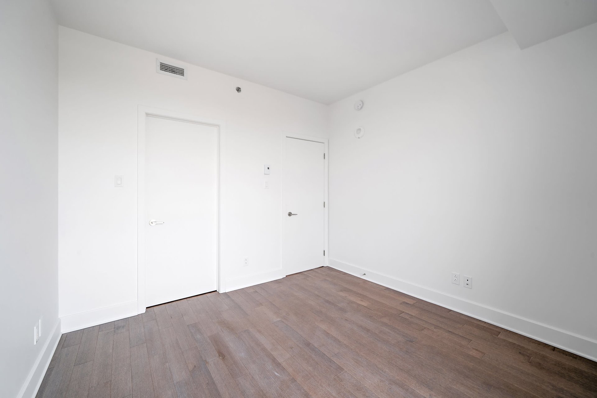2110-101 Rue Peel