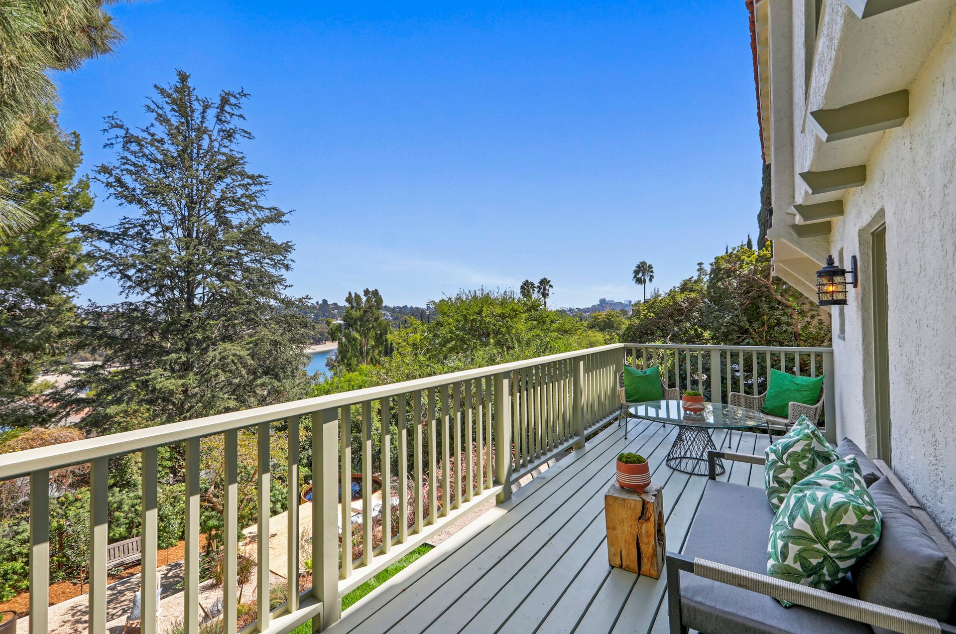  2314 Moreno Dr