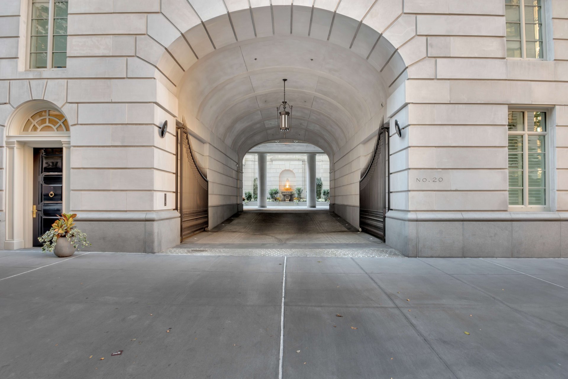 20 East End Avenue, 12B