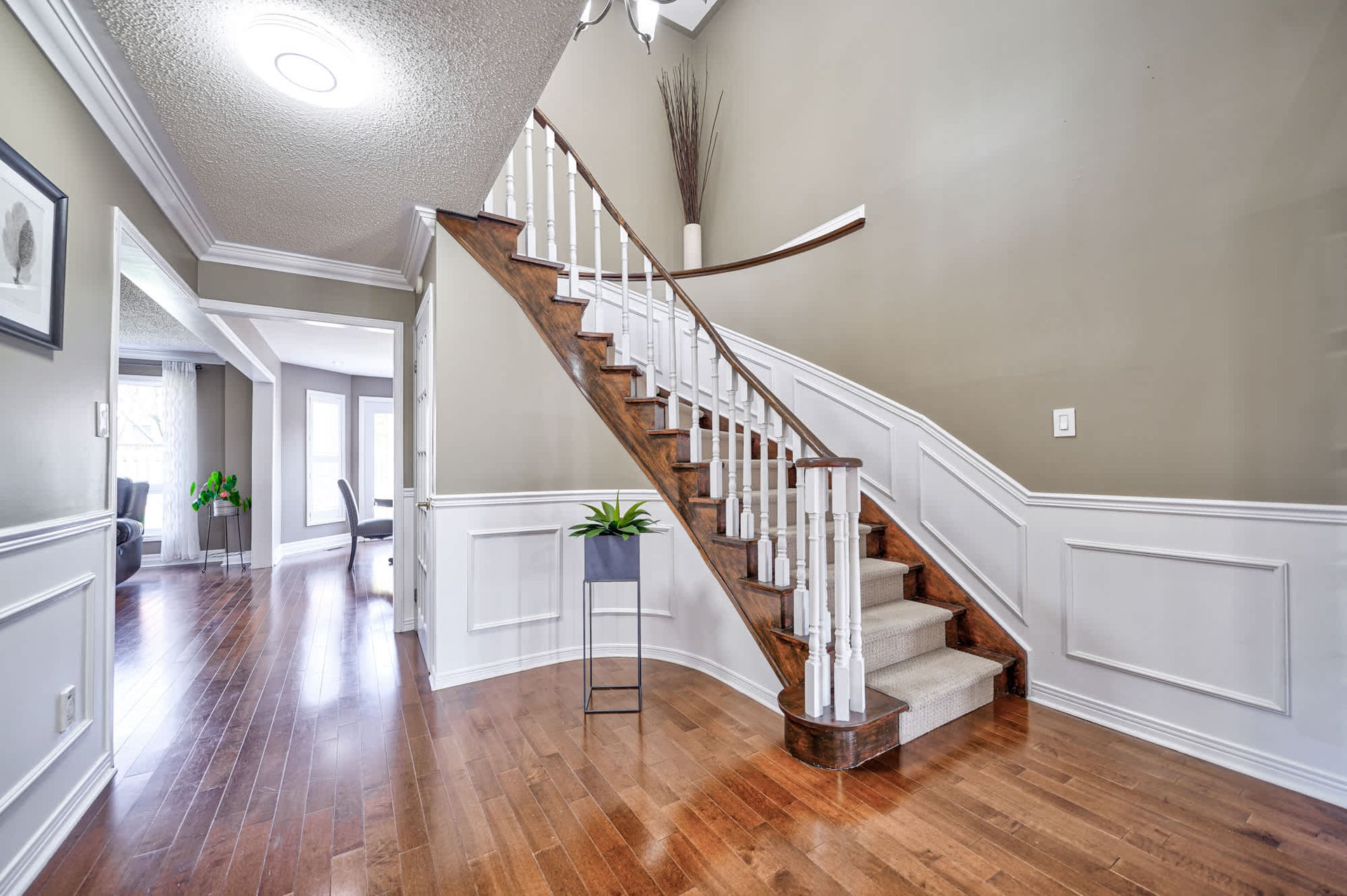 1237 Old Colony Rd
