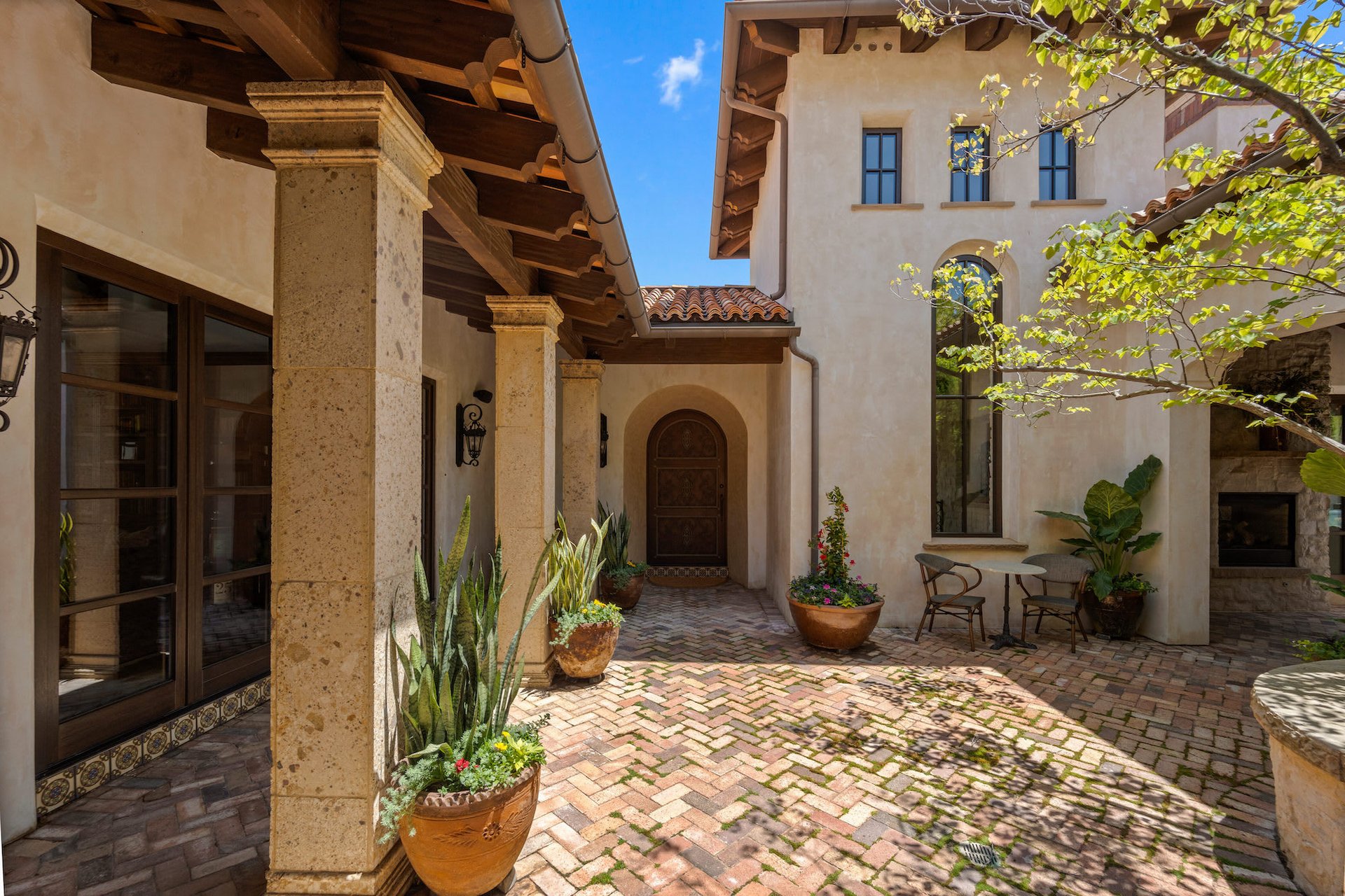7944 Dante Drive