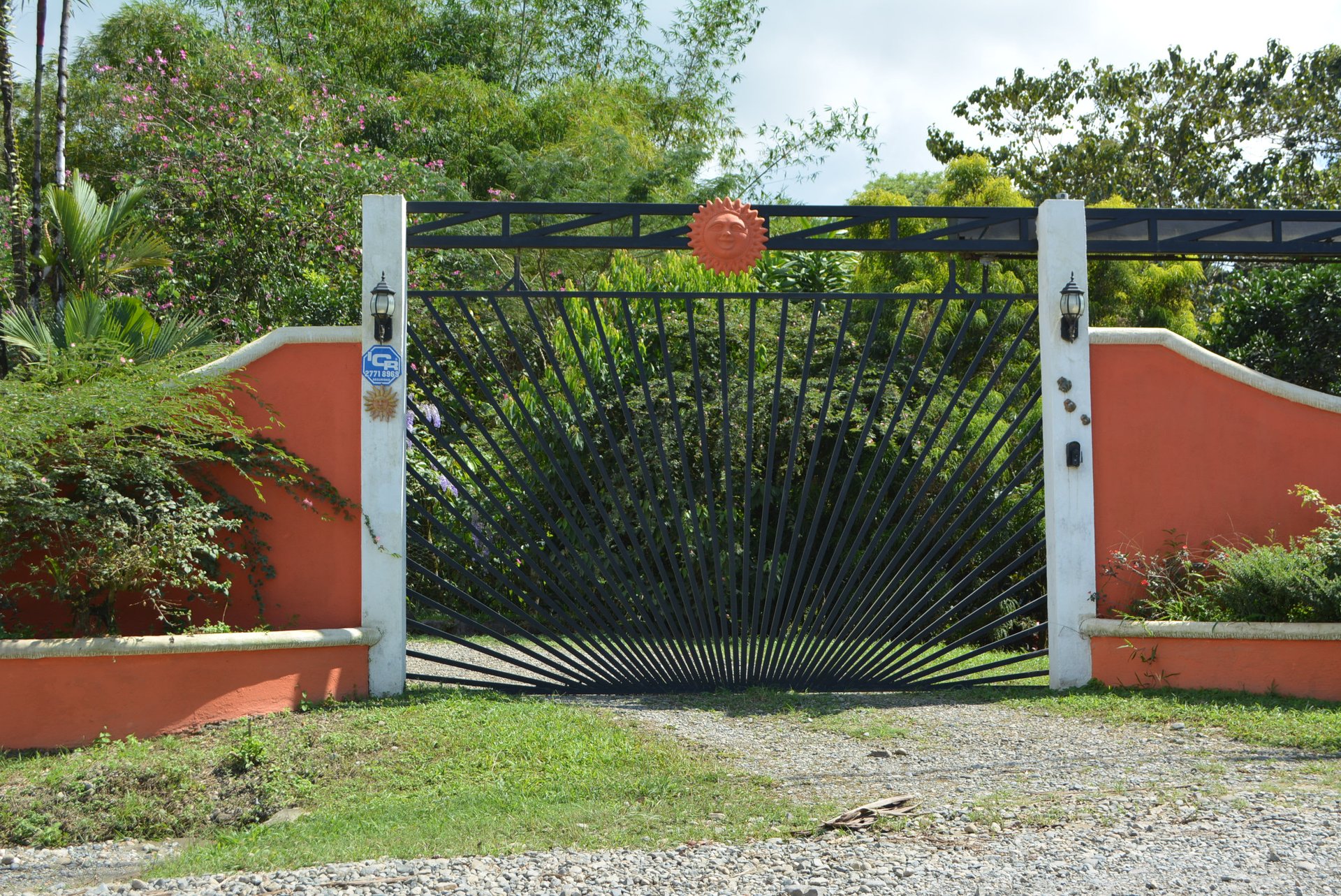 Platanillo 3 Bedroom home with Swimming Pool on 2 Acres