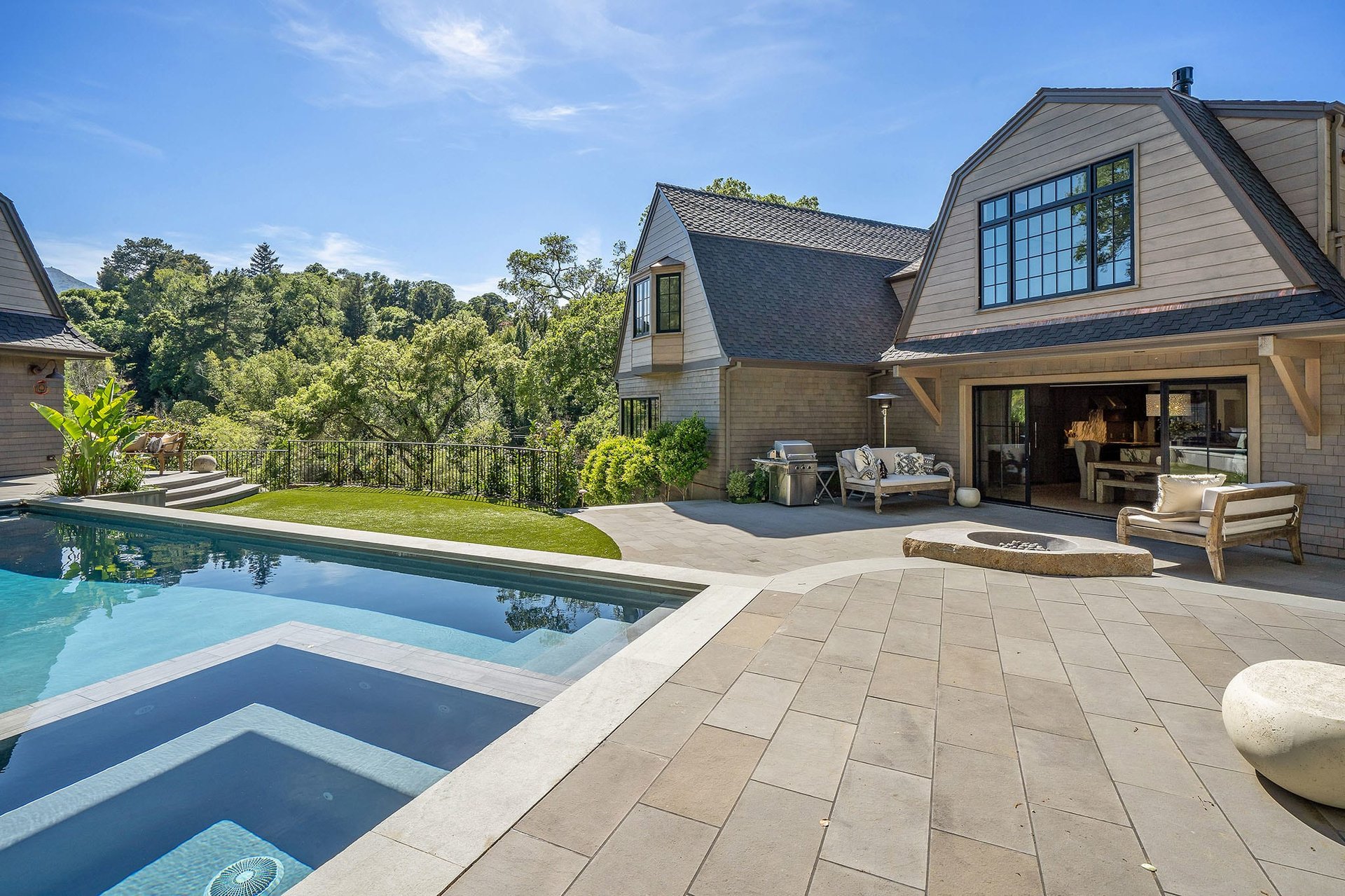 83 Laurel Grove
